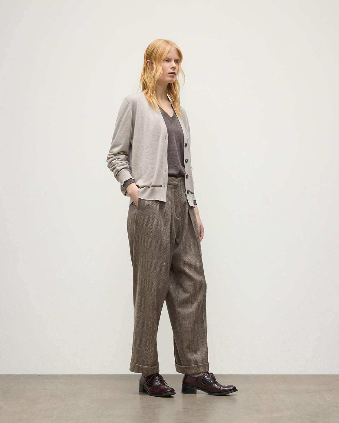 Johnstons of Elgin - Effie Cream Superfine Cashmere Cardigan