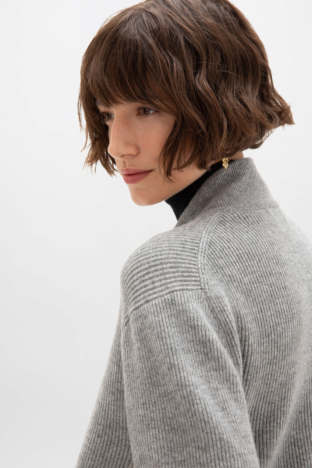 Johnstons of Elgin - Ribbed Cashmere Light Grey Cardigan