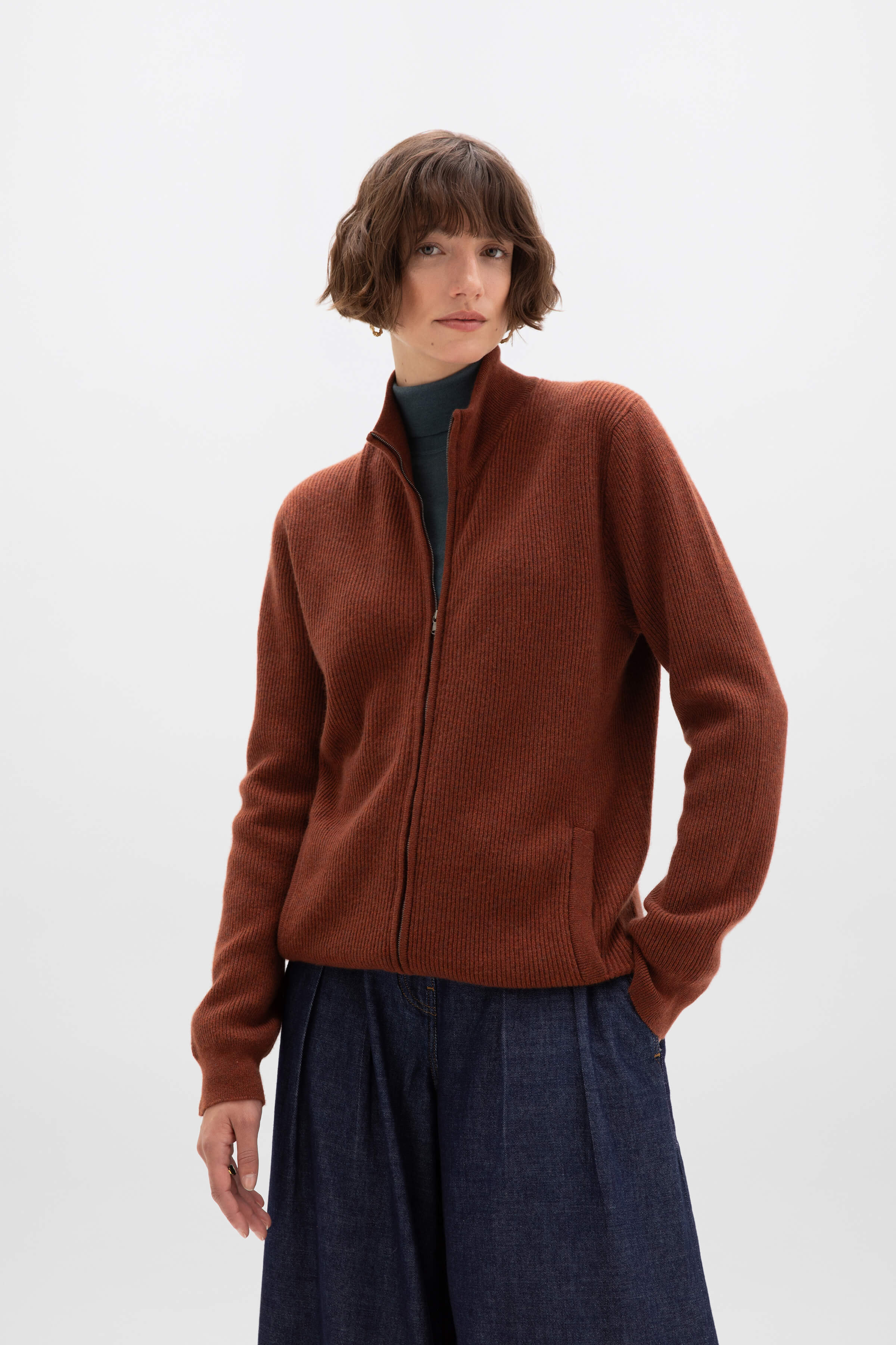 Johnstons of Elgin - Front Zip Red Cashmere Cardigan