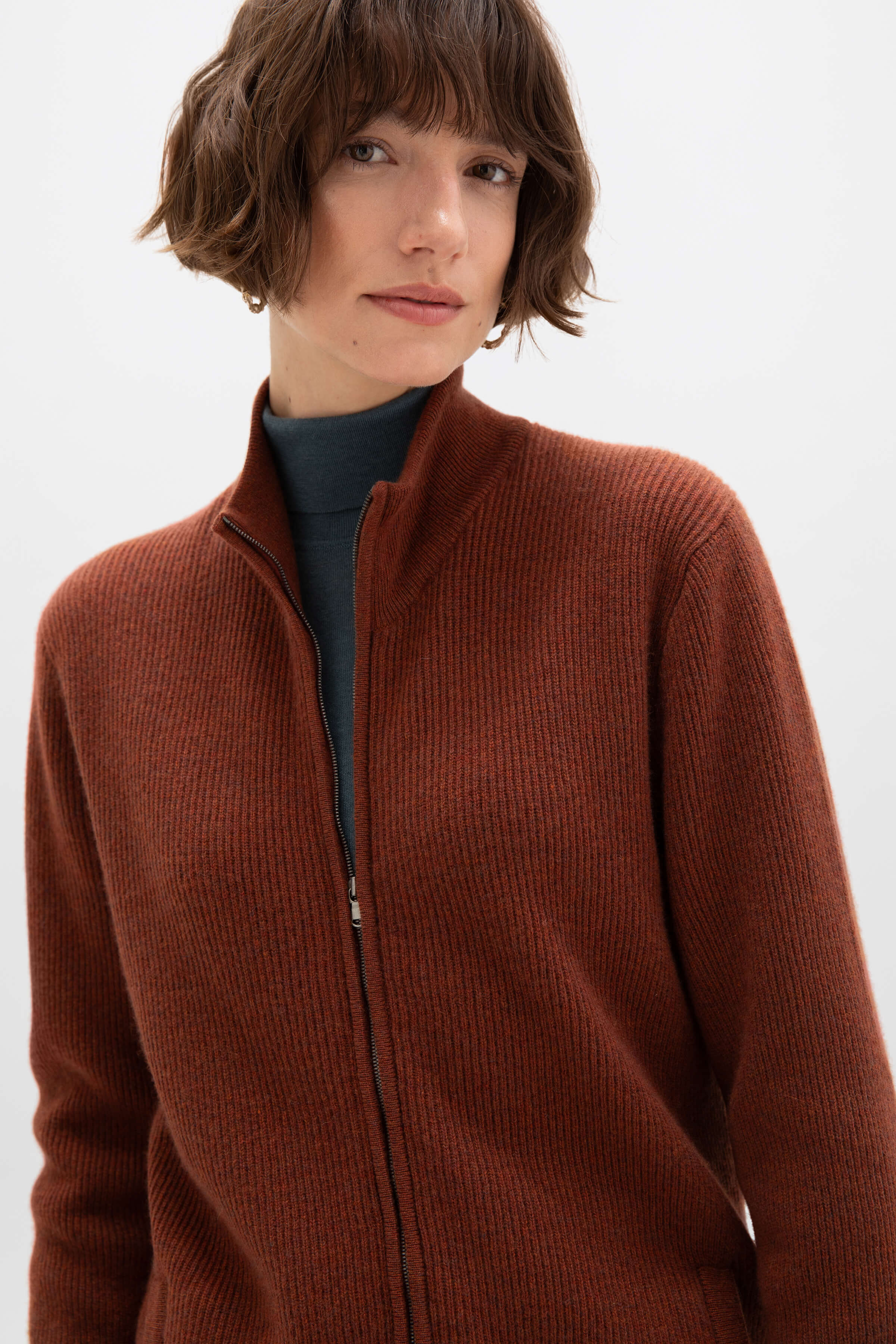 Johnstons of Elgin - Front Zip Red Cashmere Cardigan