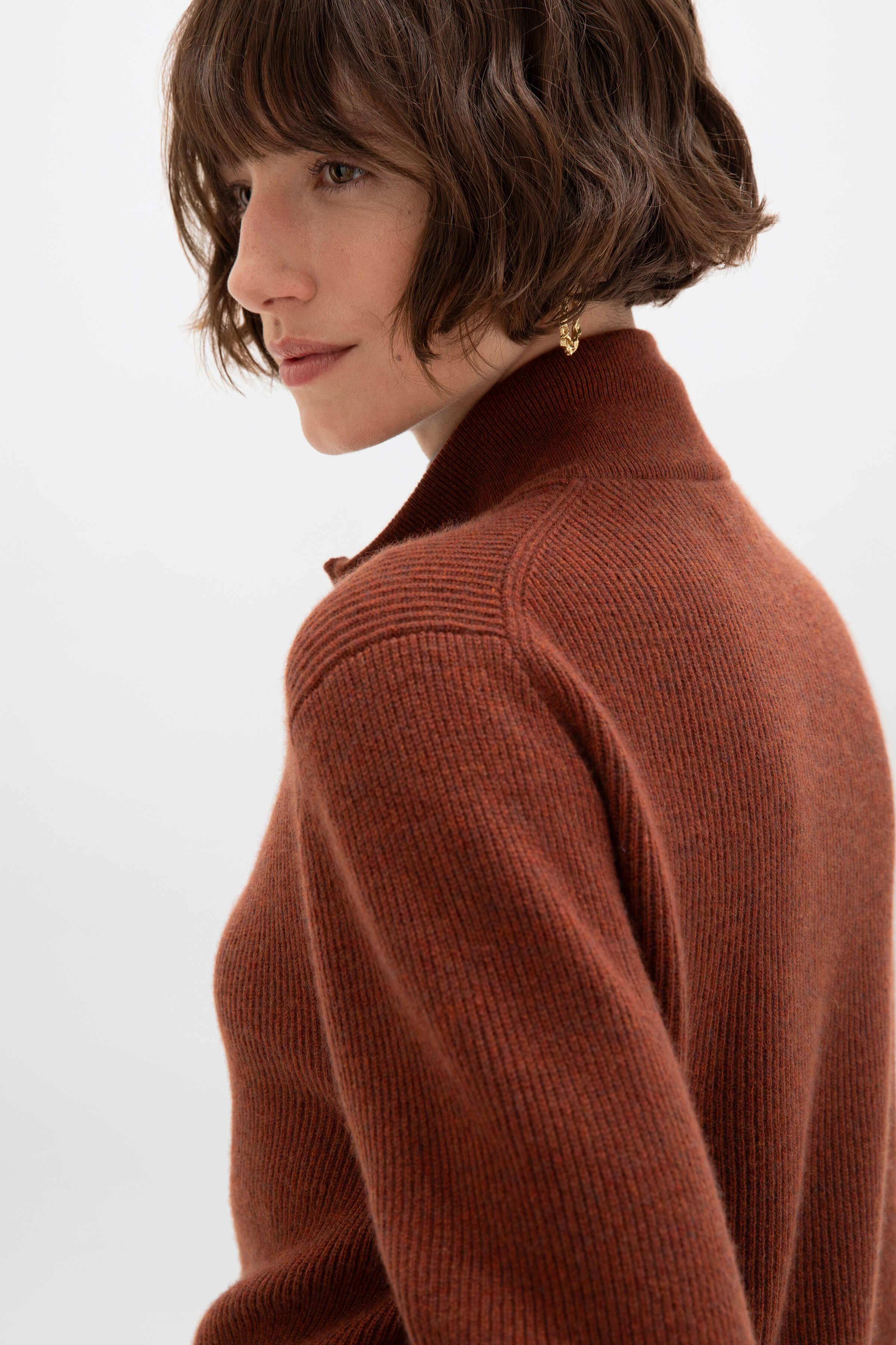 Johnstons of Elgin - Front Zip Red Cashmere Cardigan