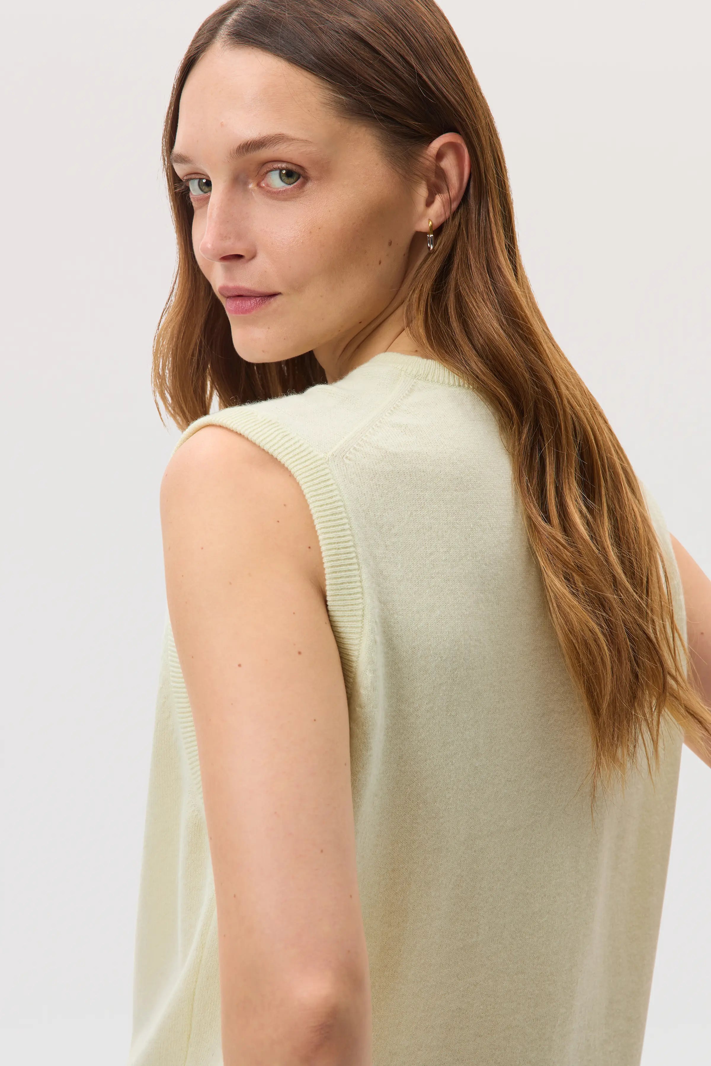 Johnstons of Elgin - Light Yellow Cashmere Tank