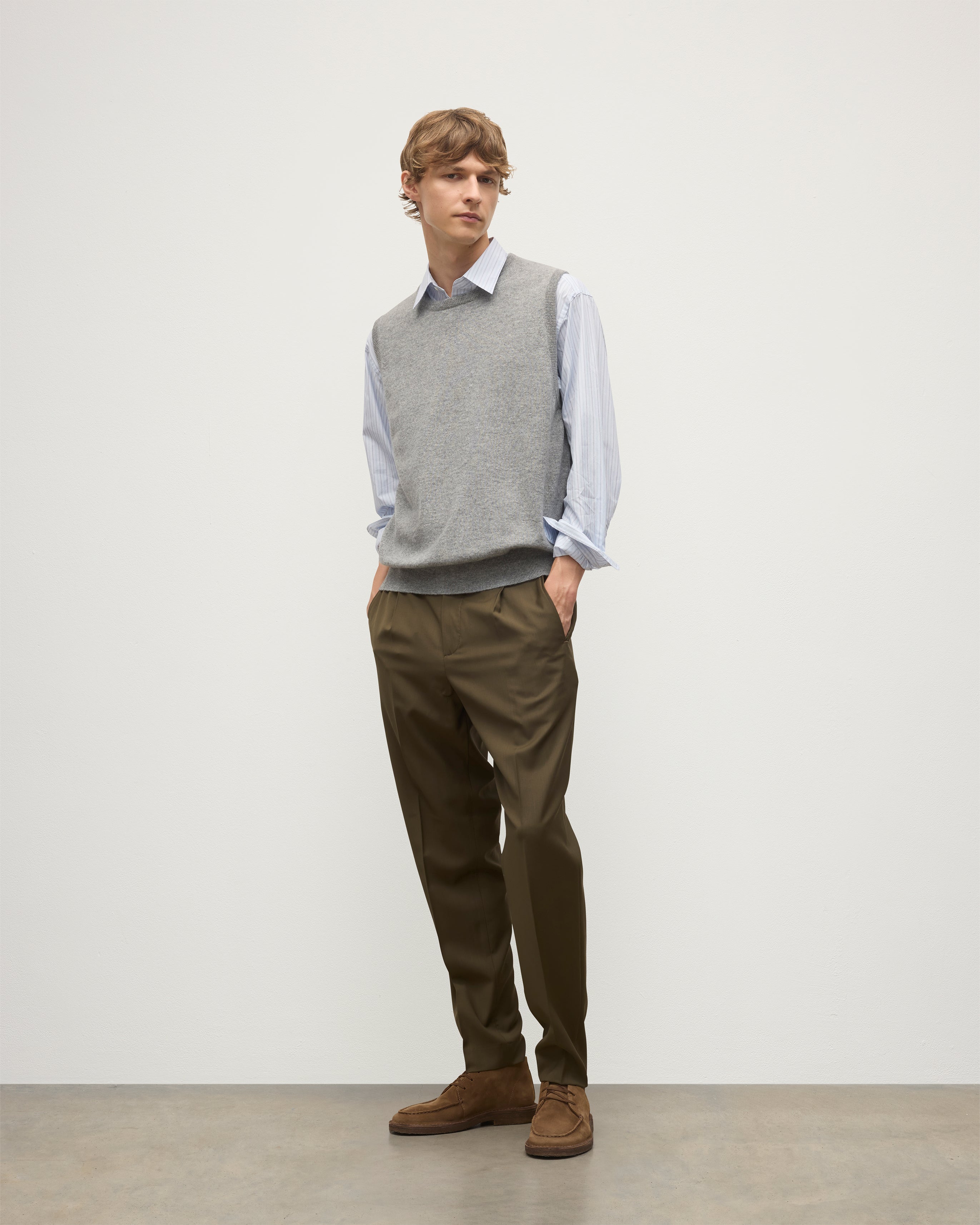 Johnstons of Elgin - Lennox Grey Cashmere Sleeveless Tank