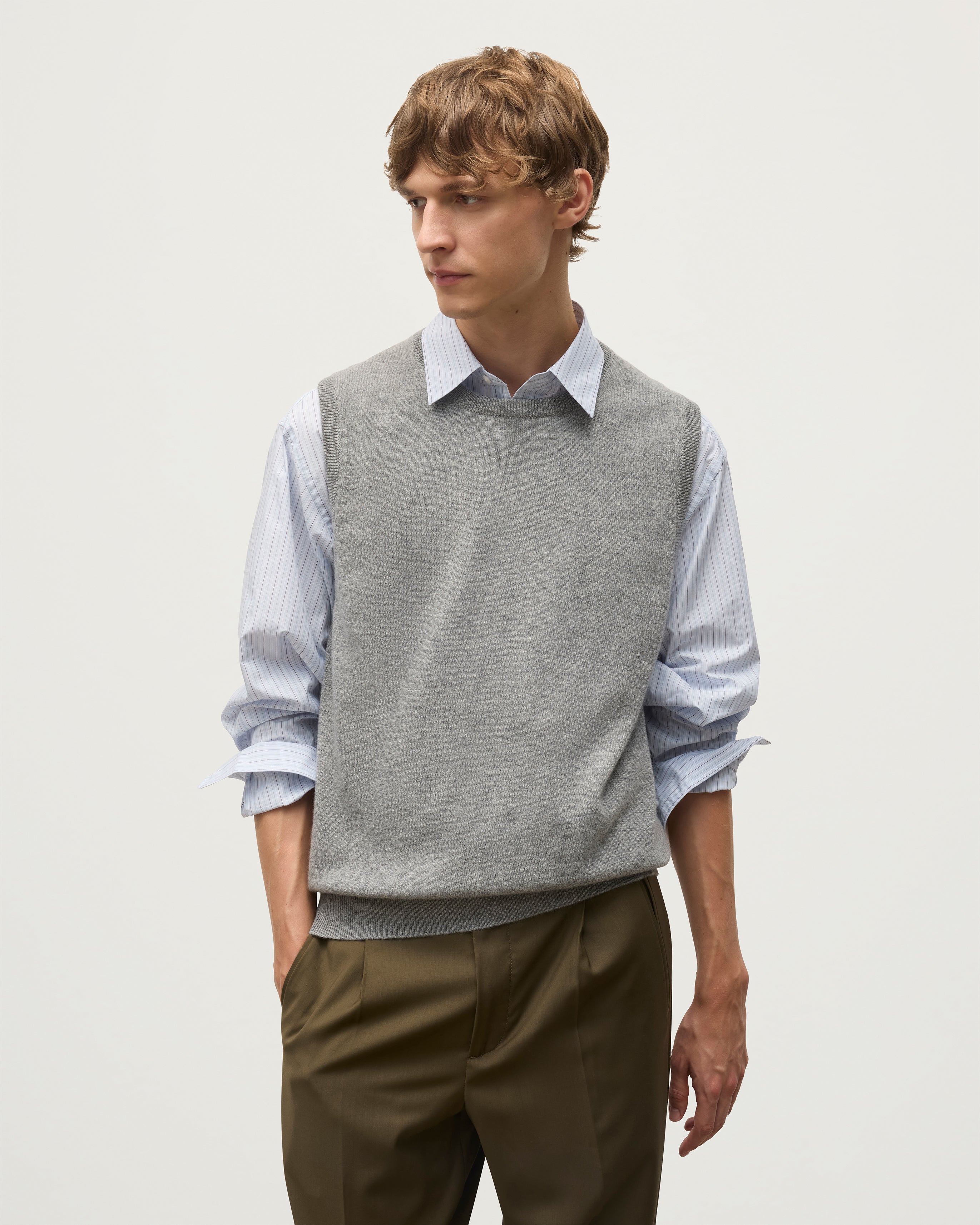 Johnstons of Elgin - Lennox Grey Cashmere Sleeveless Tank
