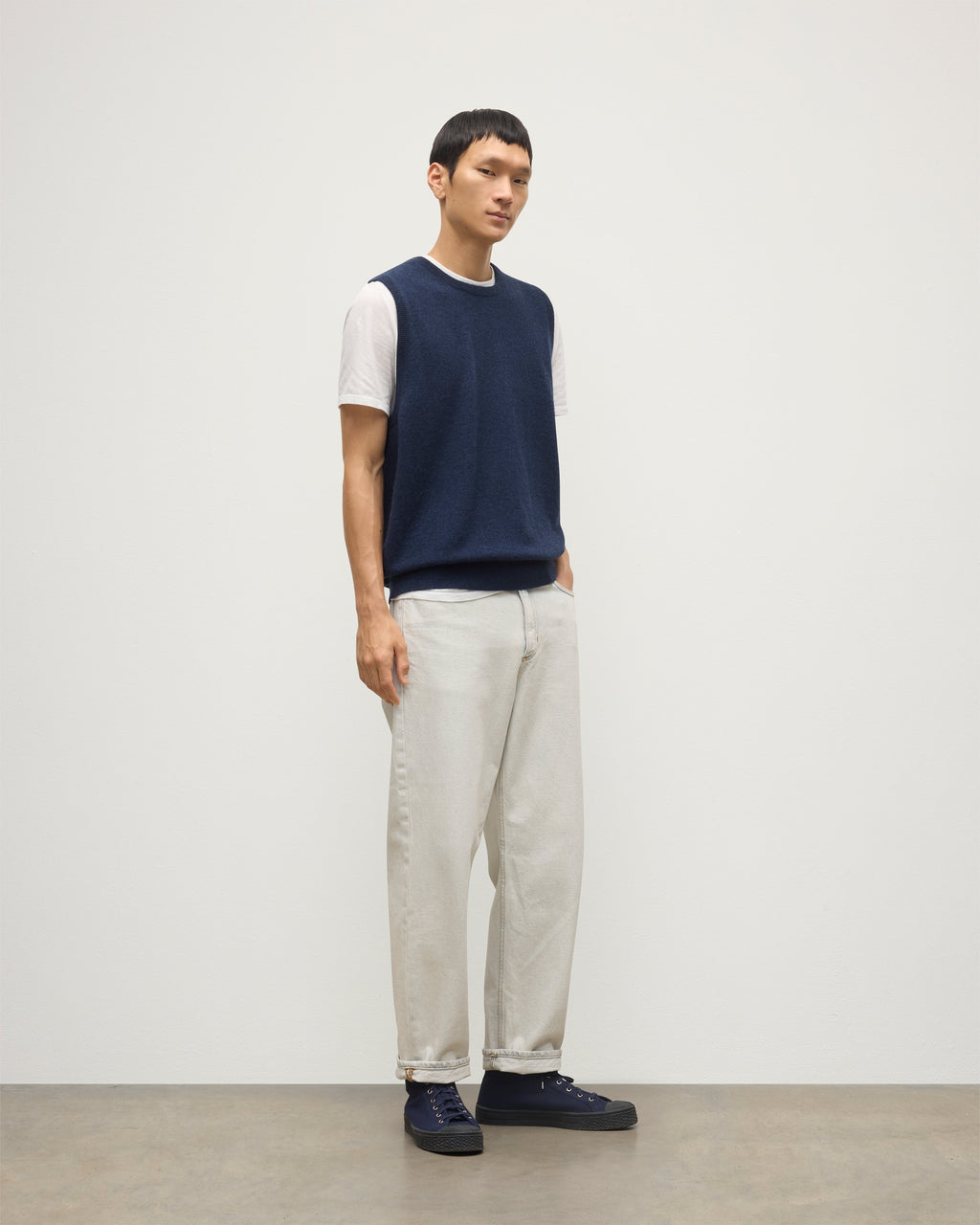 Johnstons of Elgin - Lennox Navy Cashmere Sleeveless Tank
