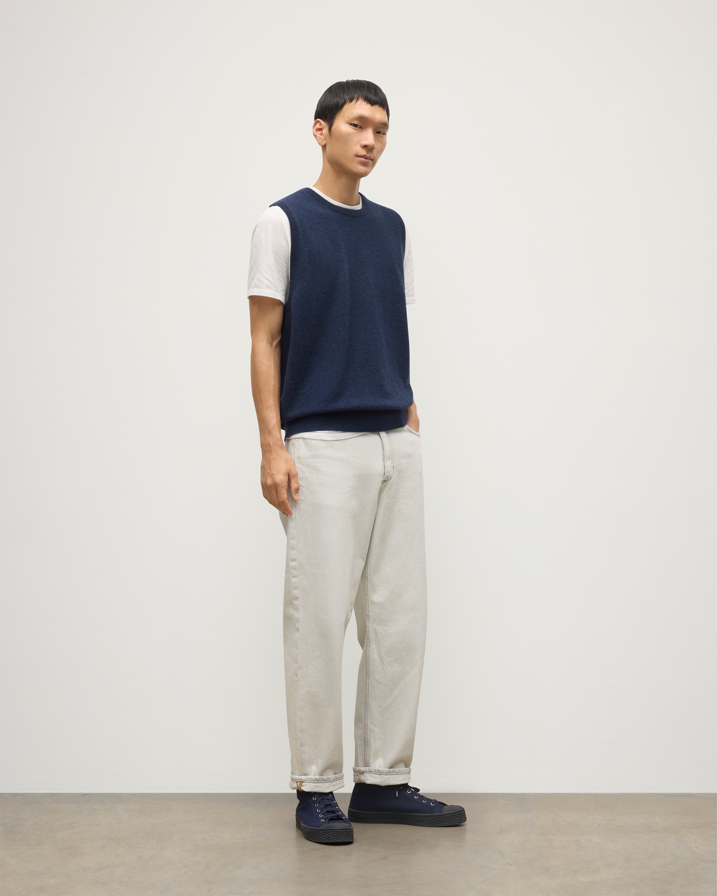 Johnstons of Elgin - Lennox Navy Cashmere Sleeveless Tank