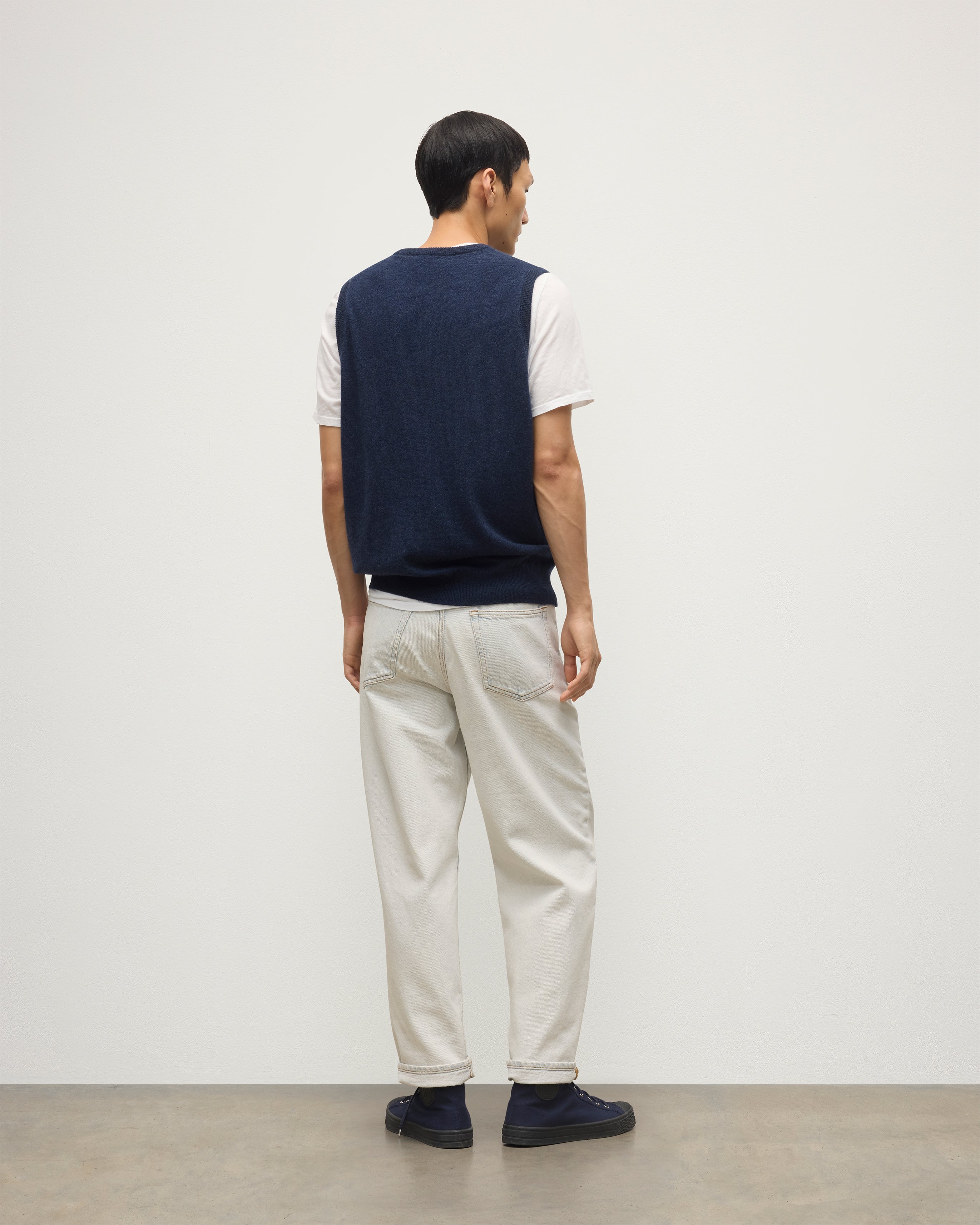 Johnstons of Elgin - Lennox Navy Cashmere Sleeveless Tank