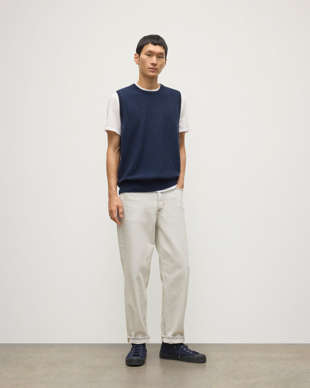 Johnstons of Elgin - Lennox Navy Cashmere Sleeveless Tank