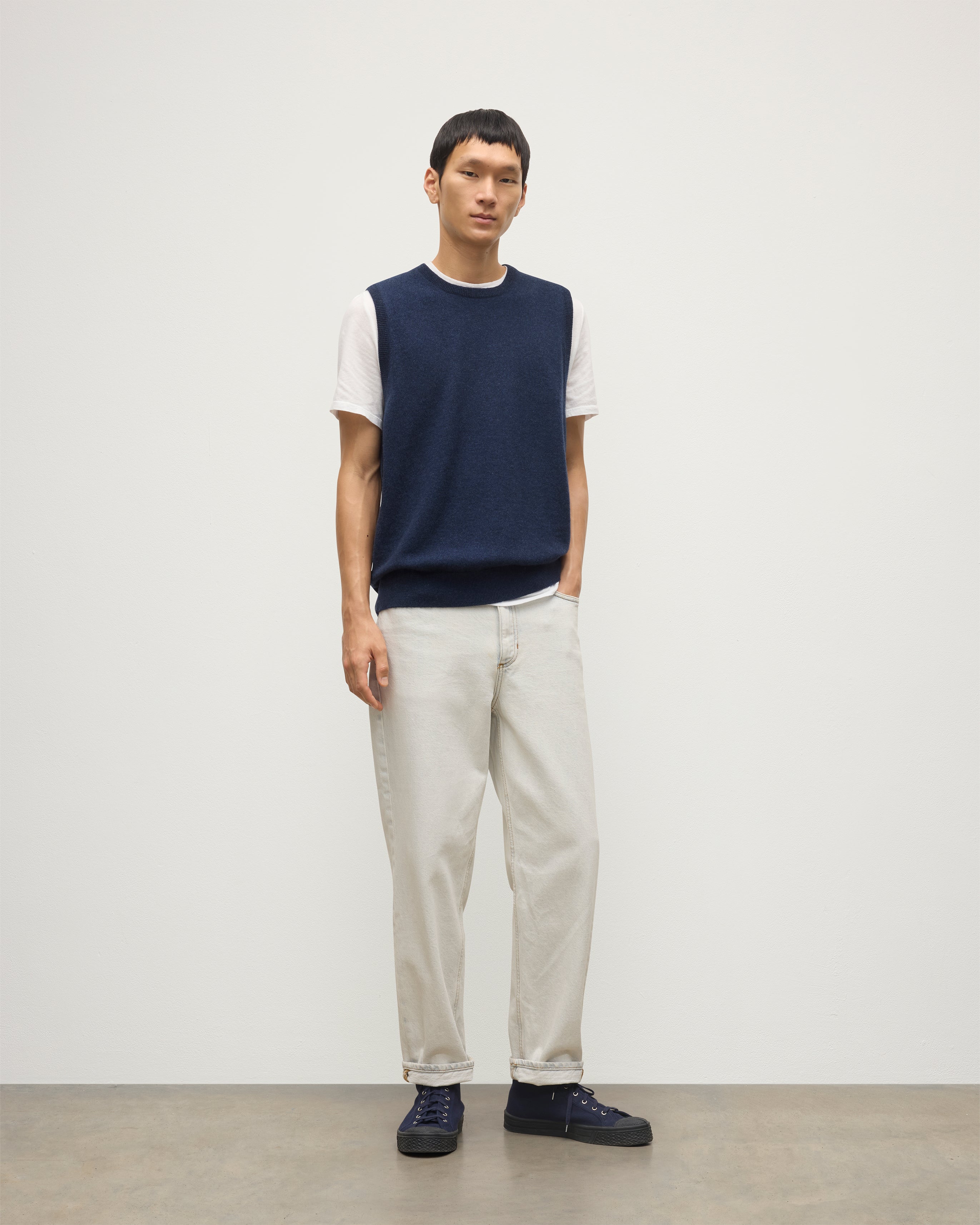 Johnstons of Elgin - Lennox Navy Cashmere Sleeveless Tank