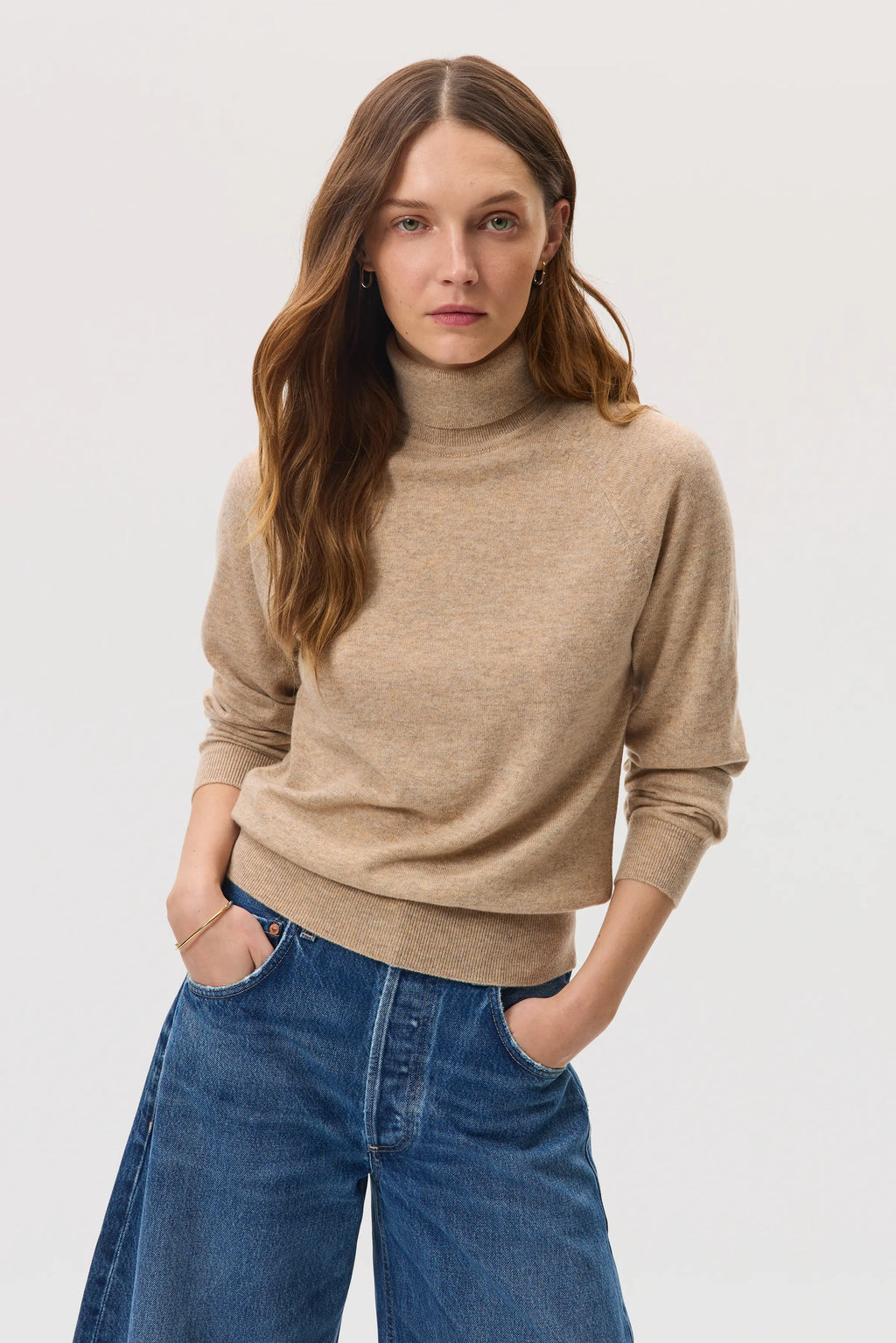 Johnstons of Elgin - Classic Cashmere Natural Roll Neck Jumper