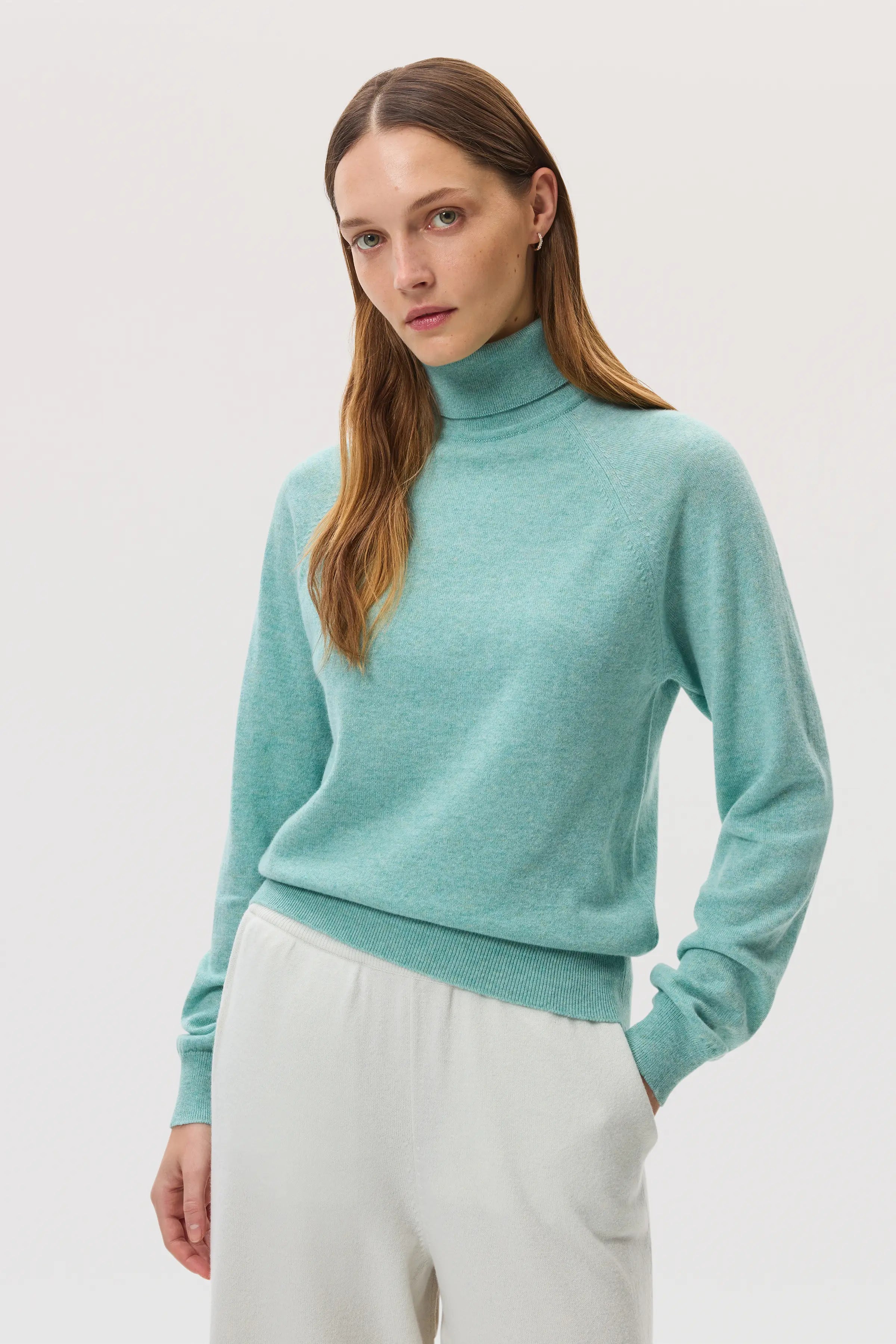 Johnstons of Elgin - Classic Cashmere Roll Neck Green Jumper