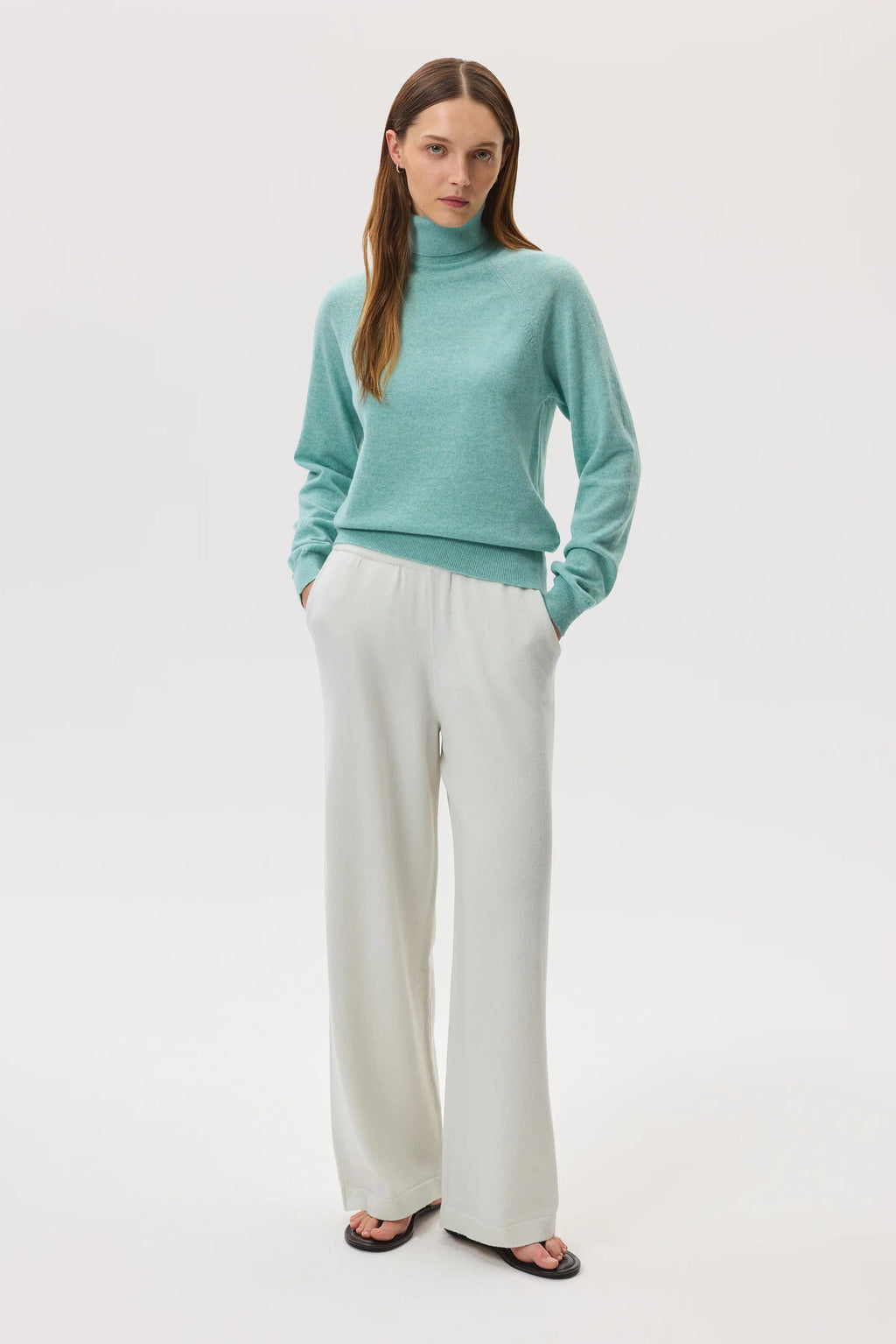 Johnstons of Elgin - Classic Cashmere Roll Neck Green Jumper
