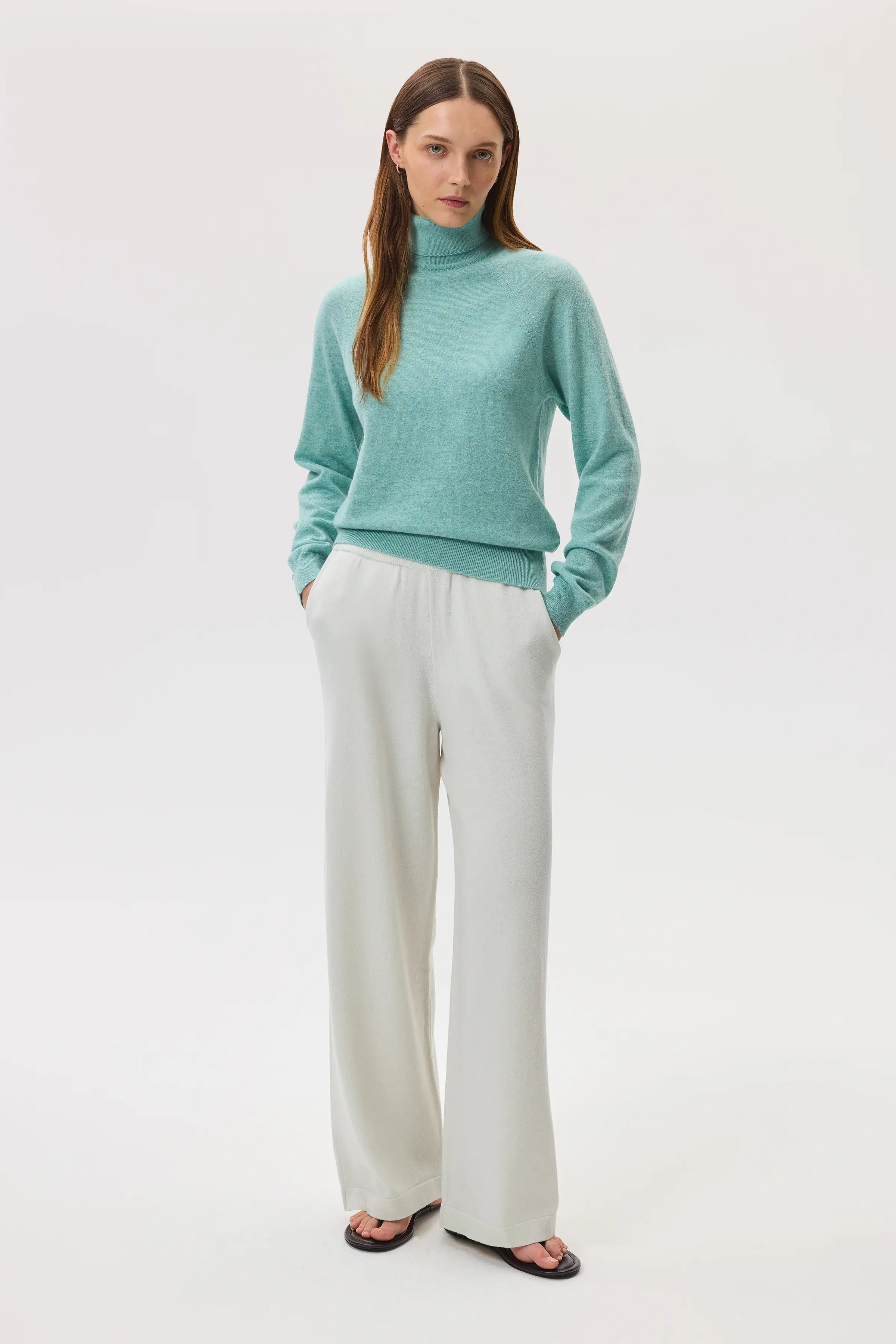 Johnstons of Elgin - Classic Cashmere Roll Neck Green Jumper