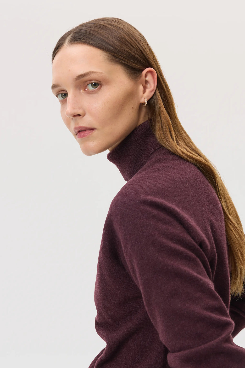 Johnstons of Elgin - Deep Red Cashmere Roll Neck Jumper