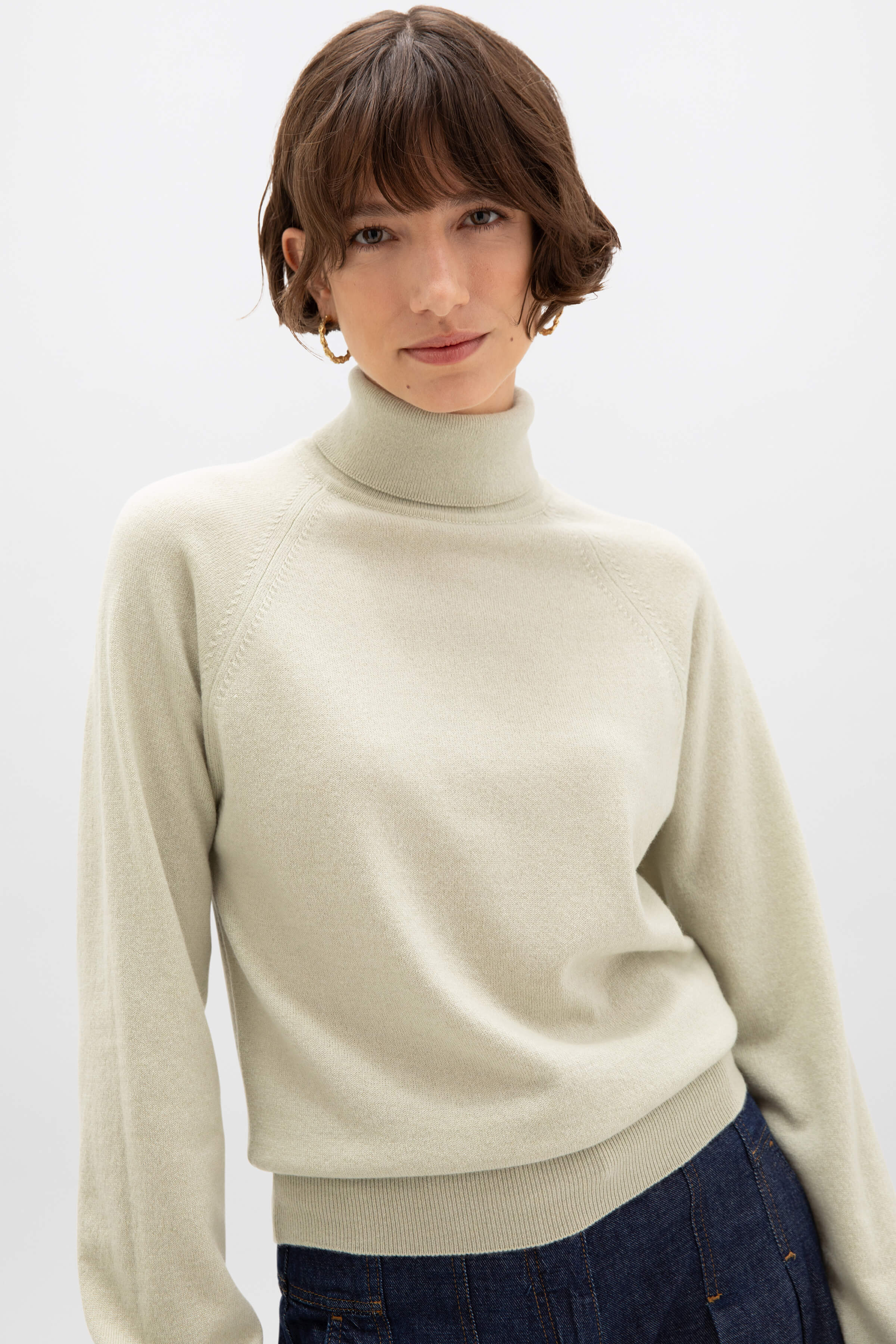 Johnstons of Elgin - Cashmere Roll Neck Light Green Jumper