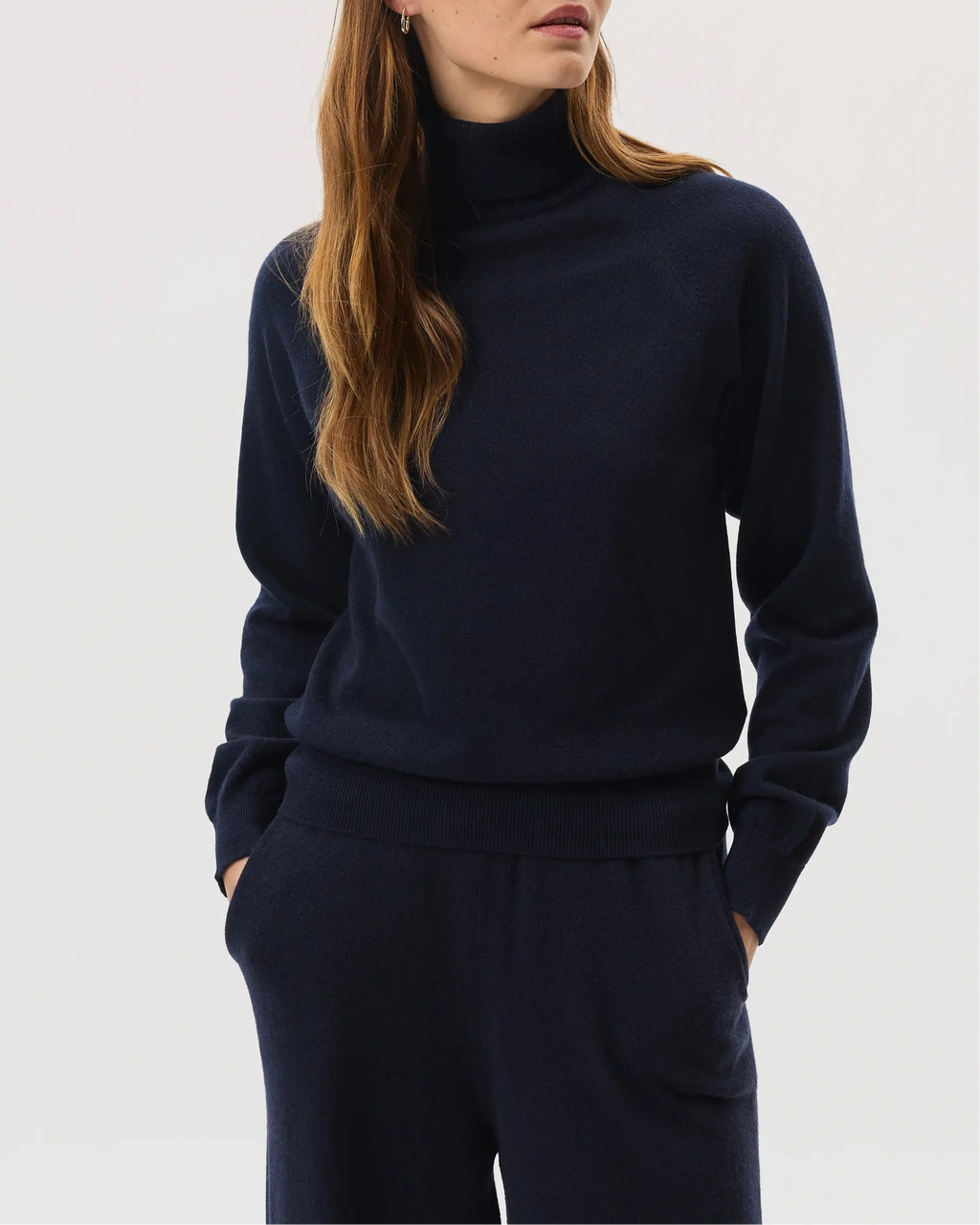 Johnstons of Elgin - Dark Navy Cashmere Roll Neck Jumper