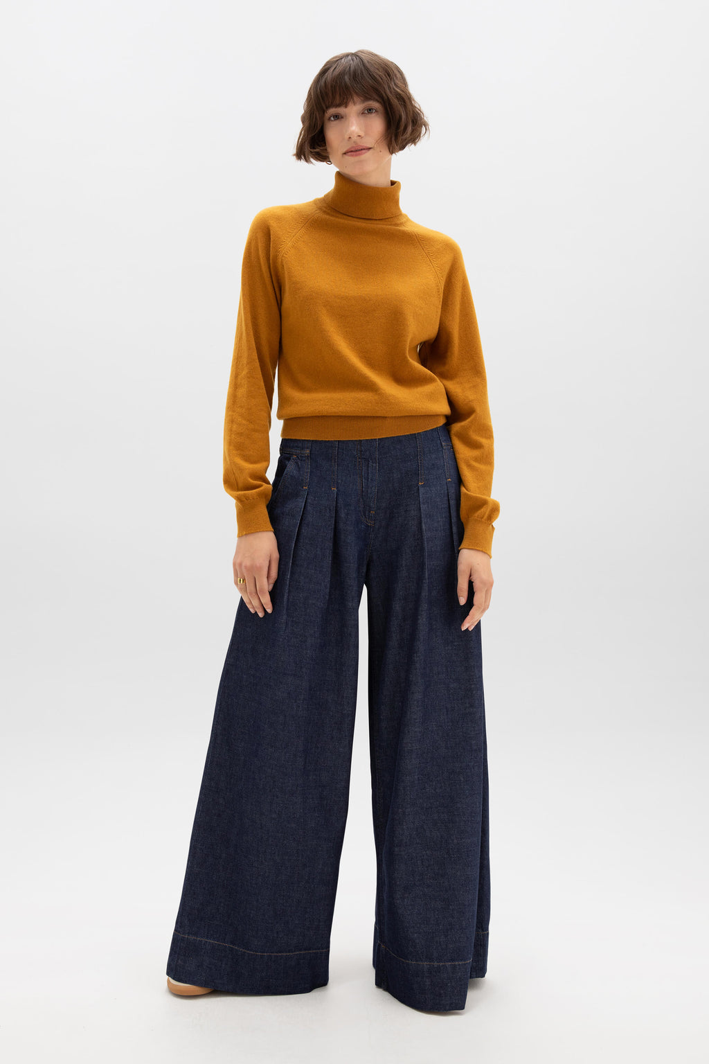 Johnstons of Elgin - Cashmere Roll Neck Dark Yellow Jumper