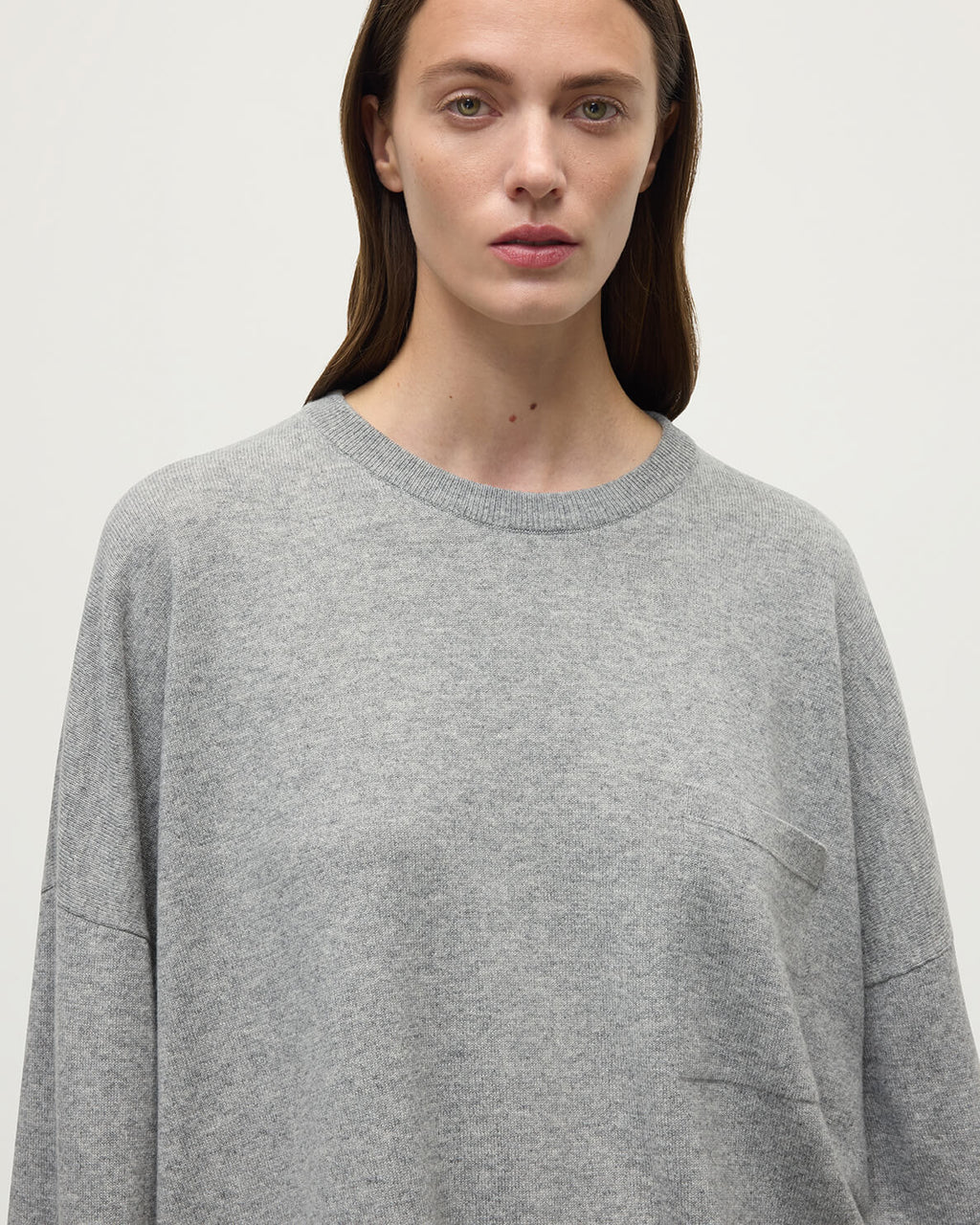 Johnstons of Elgin - Gauzy Pocket Light Grey Cashmere Jumper