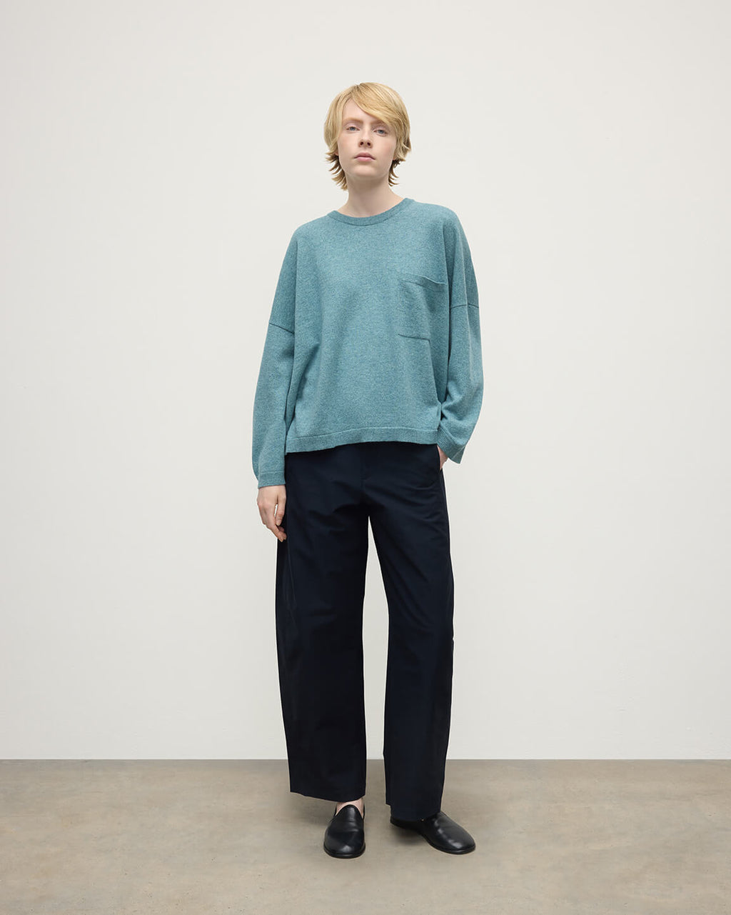 Johnstons of Elgin - Gauzy Pocket Green Cashmere Jumper