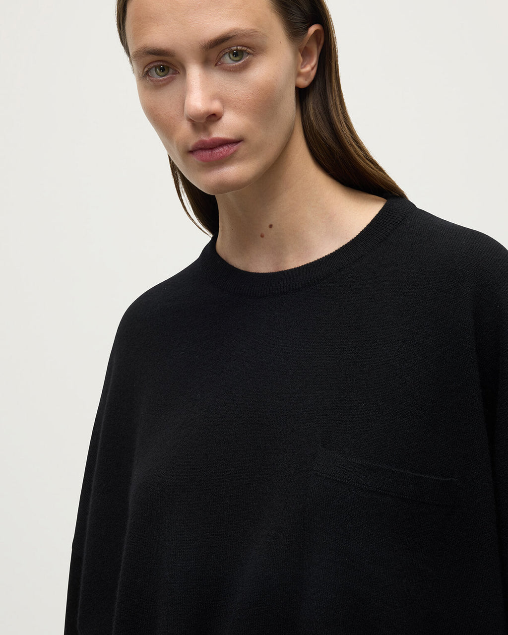 Johnstons of Elgin - Gauzy Pocket Black Cashmere Jumper