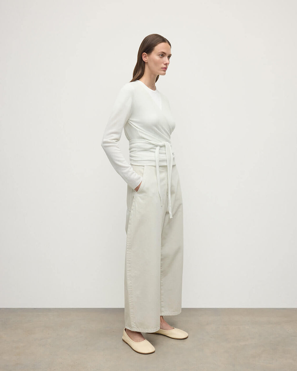Johnstons of Elgin - Ballet Wrap Cashmere White Ballet Cardigan