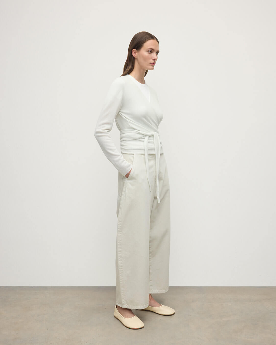 Johnstons of Elgin - Ballet Wrap Cashmere White Ballet Cardigan