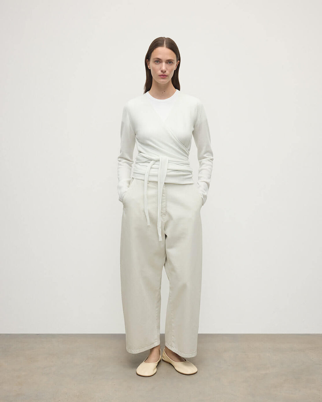 Johnstons of Elgin - Ballet Wrap Cashmere White Ballet Cardigan