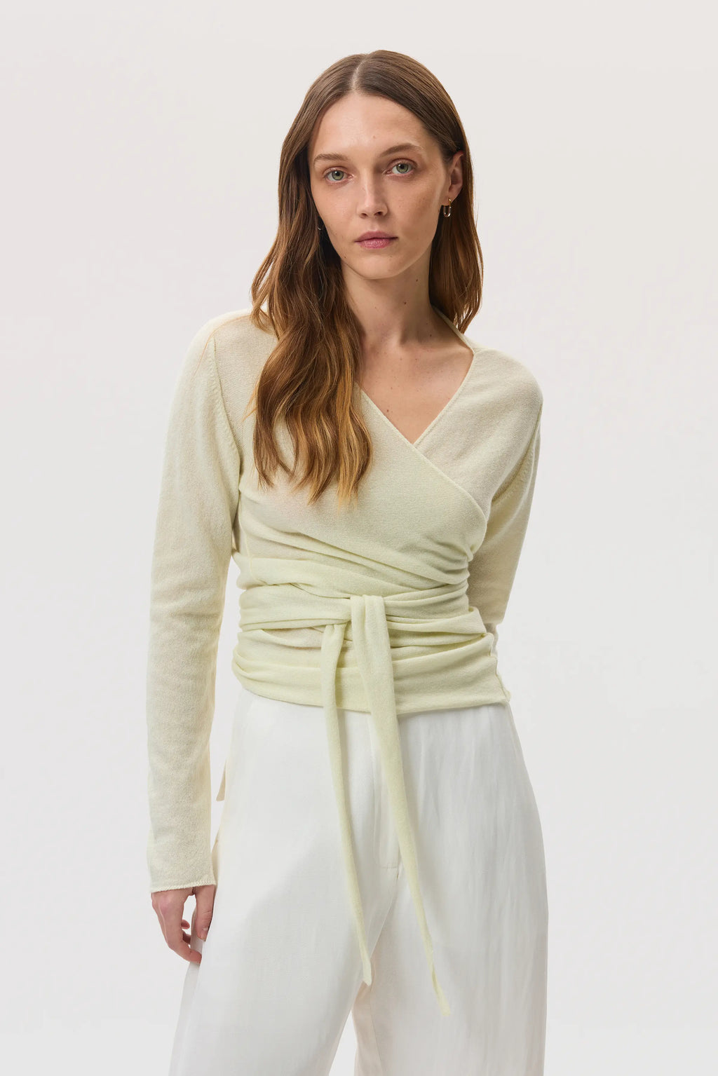 Johnstons of Elgin - Featherlight Cashmere Light Yellow Ballet Wrap