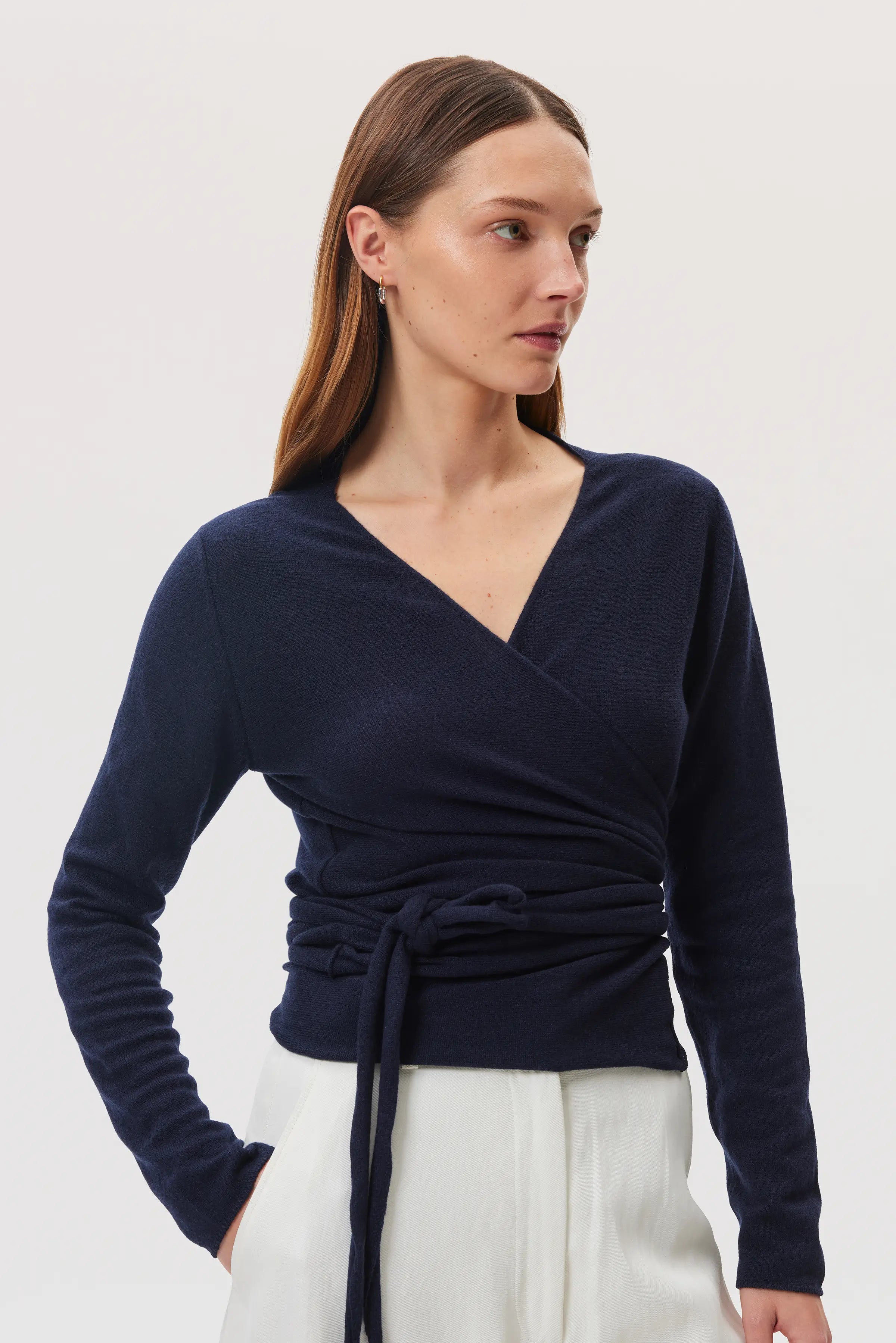 Johnstons of Elgin - Cashmere Dark Navy Ballet Wrap