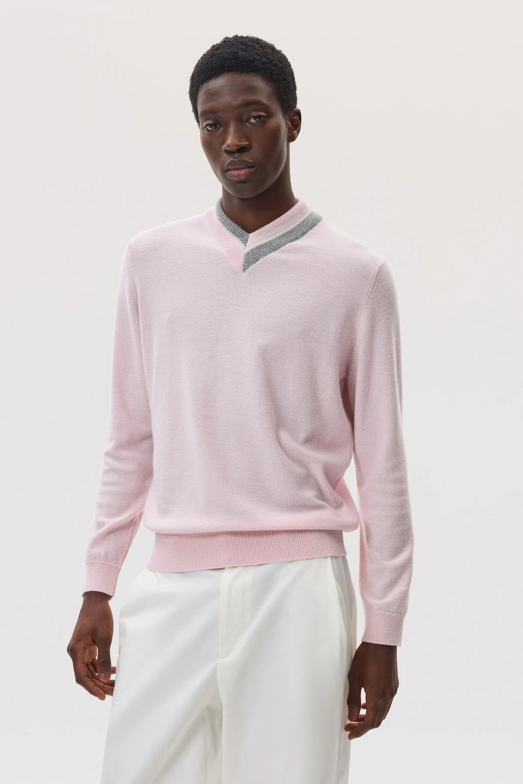 Johnstons of Elgin - Cashmere V Neck with Striped Trim