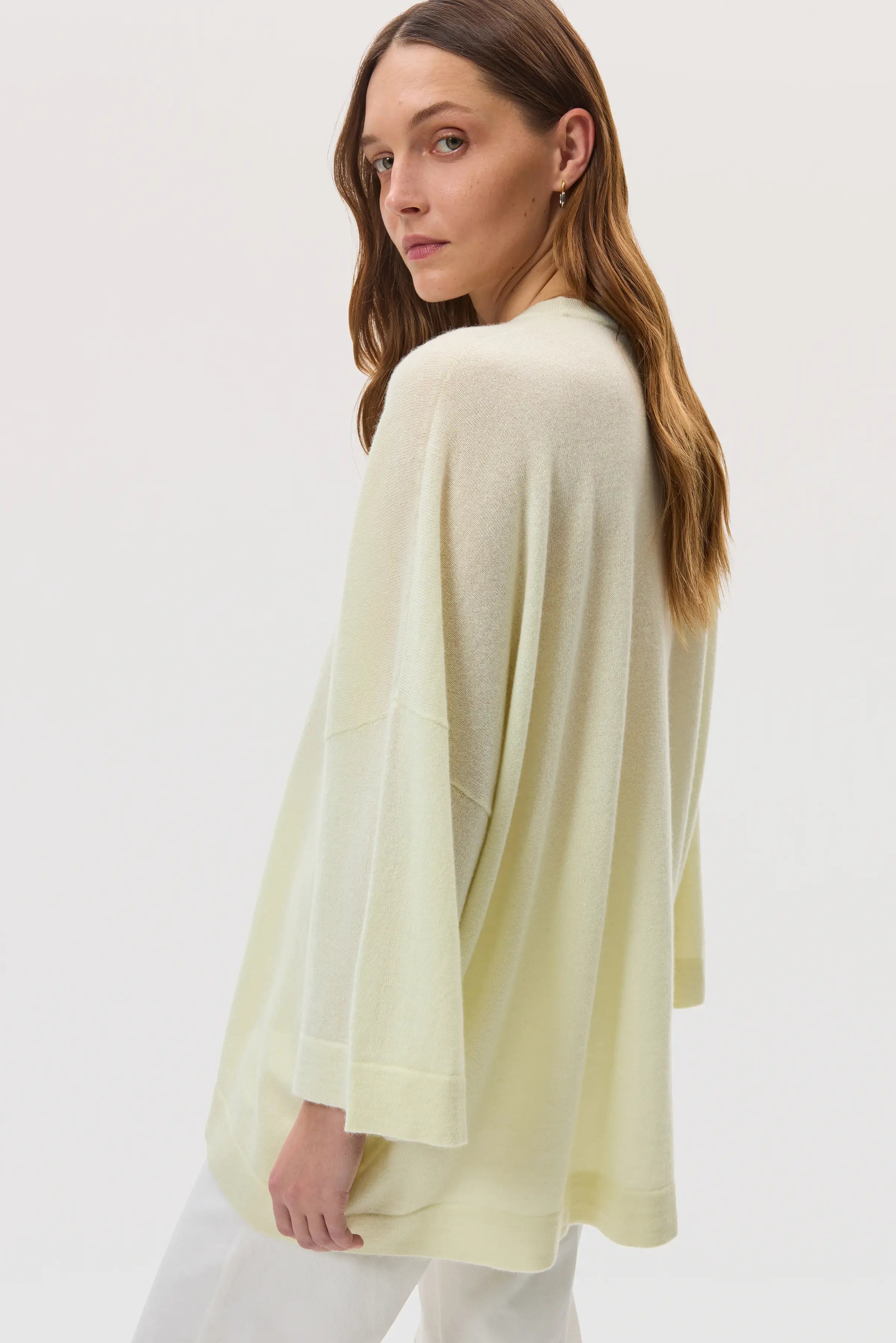 Johnstons of Elgin - Relaxed Featherlight Cashmere Light Yellow Jumper