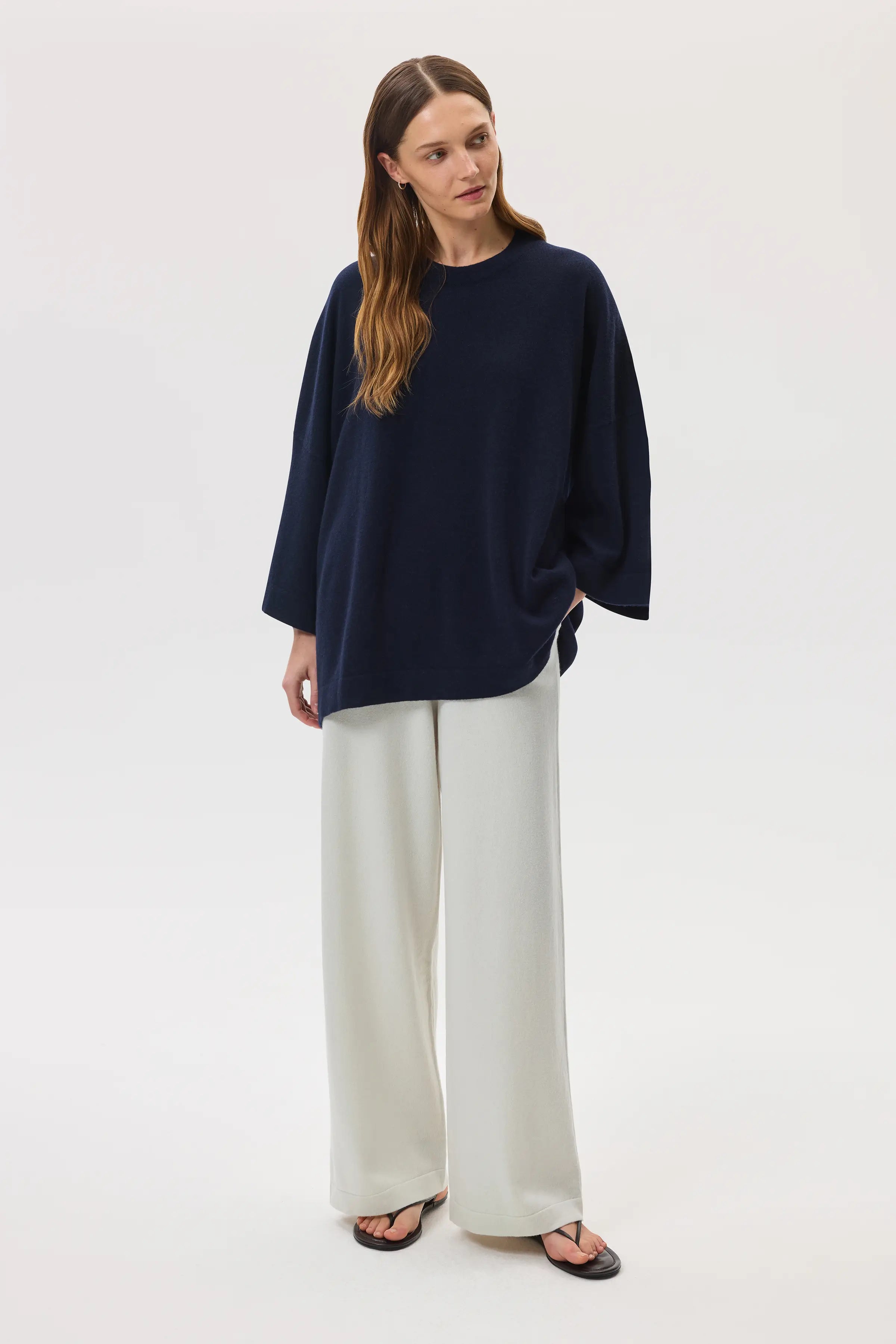Johnstons of Elgin - Relaxed Featherlight Cashmere Dark Navy Jumper