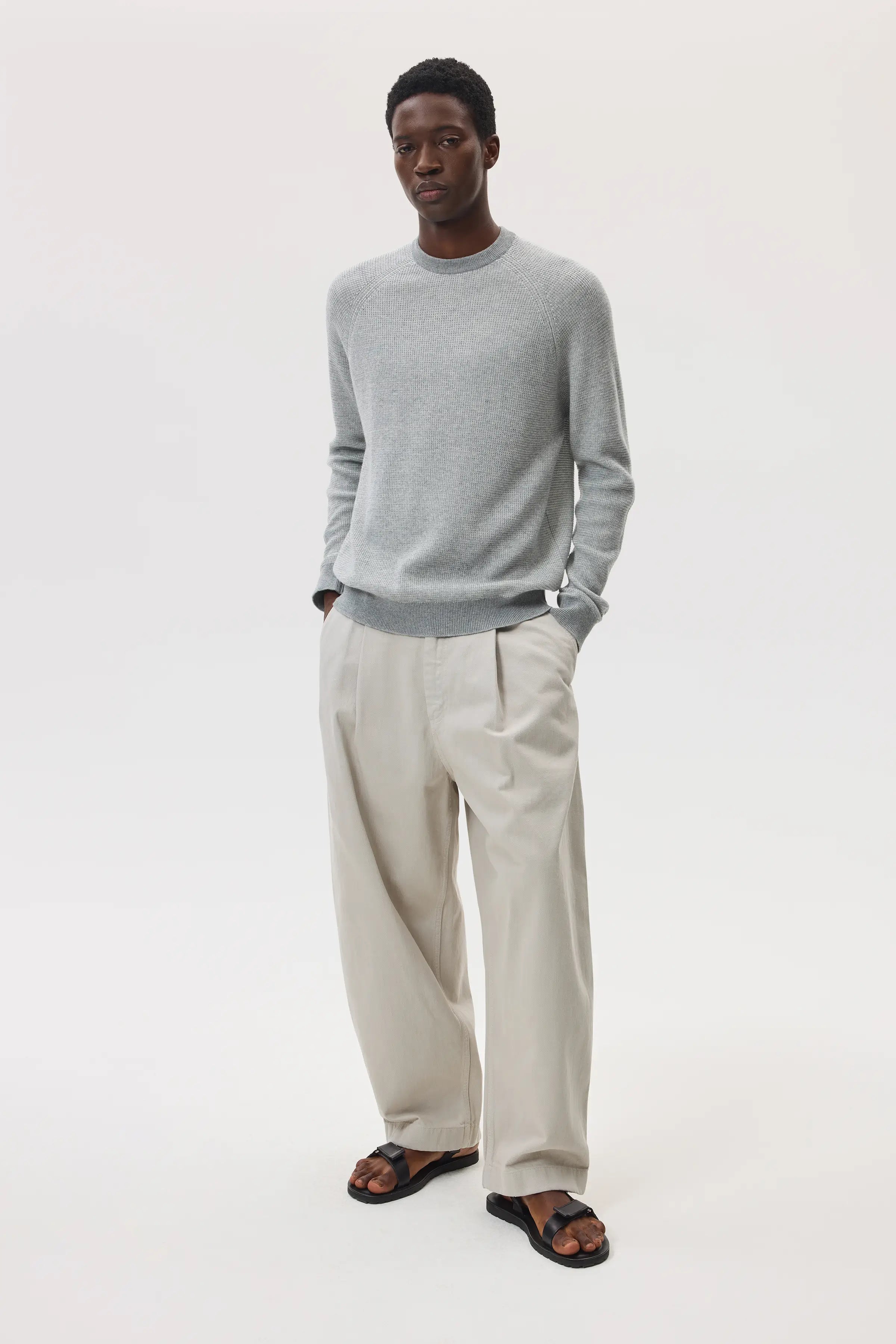 Johnstons of Elgin - Featherlight Cashmere Waffle Stitch Light Grey Jumper