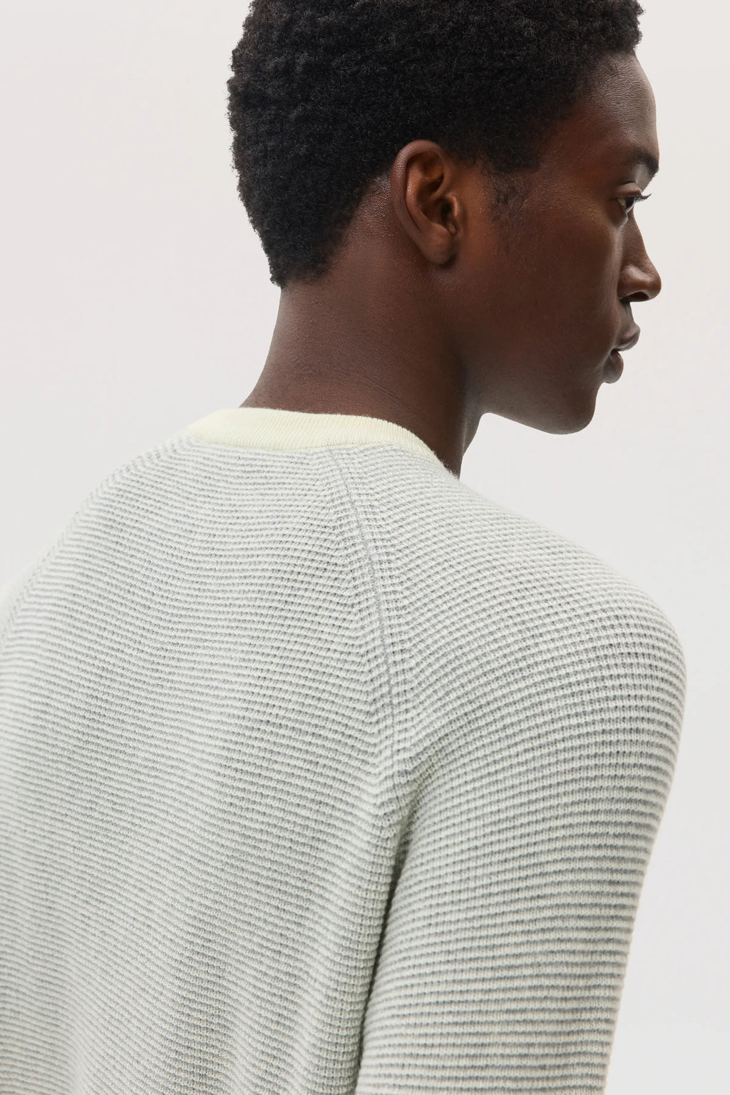 Johnstons of Elgin - Featherlight Cashmere Waffle Stitch Light Yellow Jumper