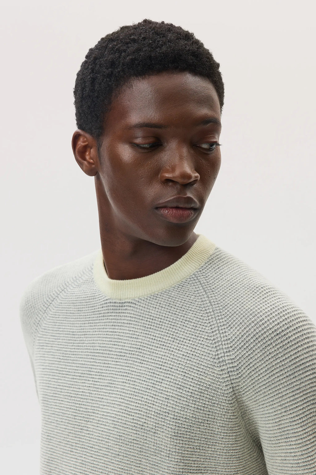Johnstons of Elgin - Featherlight Cashmere Waffle Stitch Light Yellow Jumper