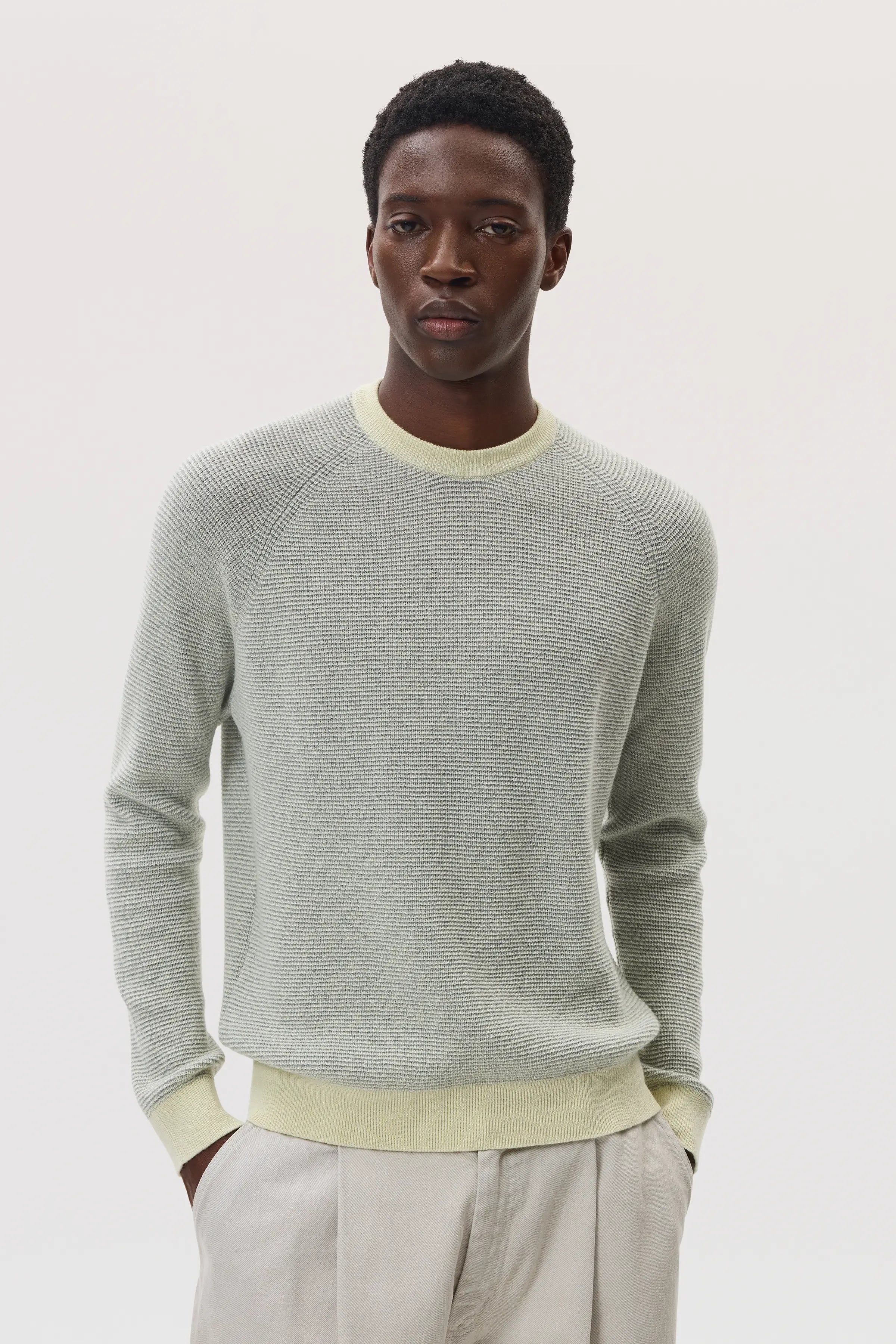 Johnstons of Elgin - Featherlight Cashmere Waffle Stitch Light Yellow Jumper