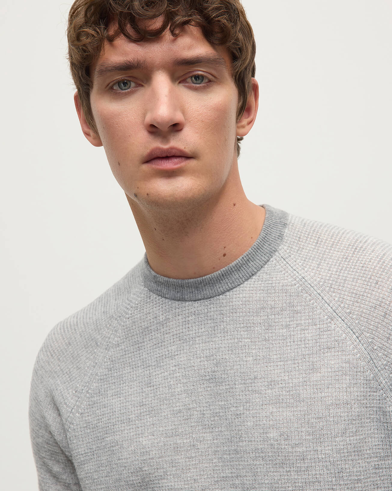 Johnstons of Elgin - Waffle Stitch Light Grey Cashmere Jumper
