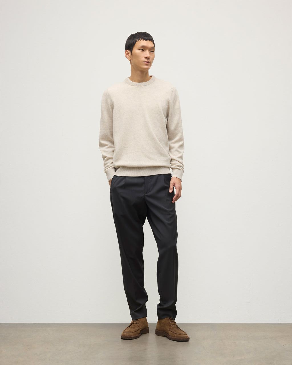 Johnstons of Elgin - Rory Natural Classic Cashmere Crew Jumper