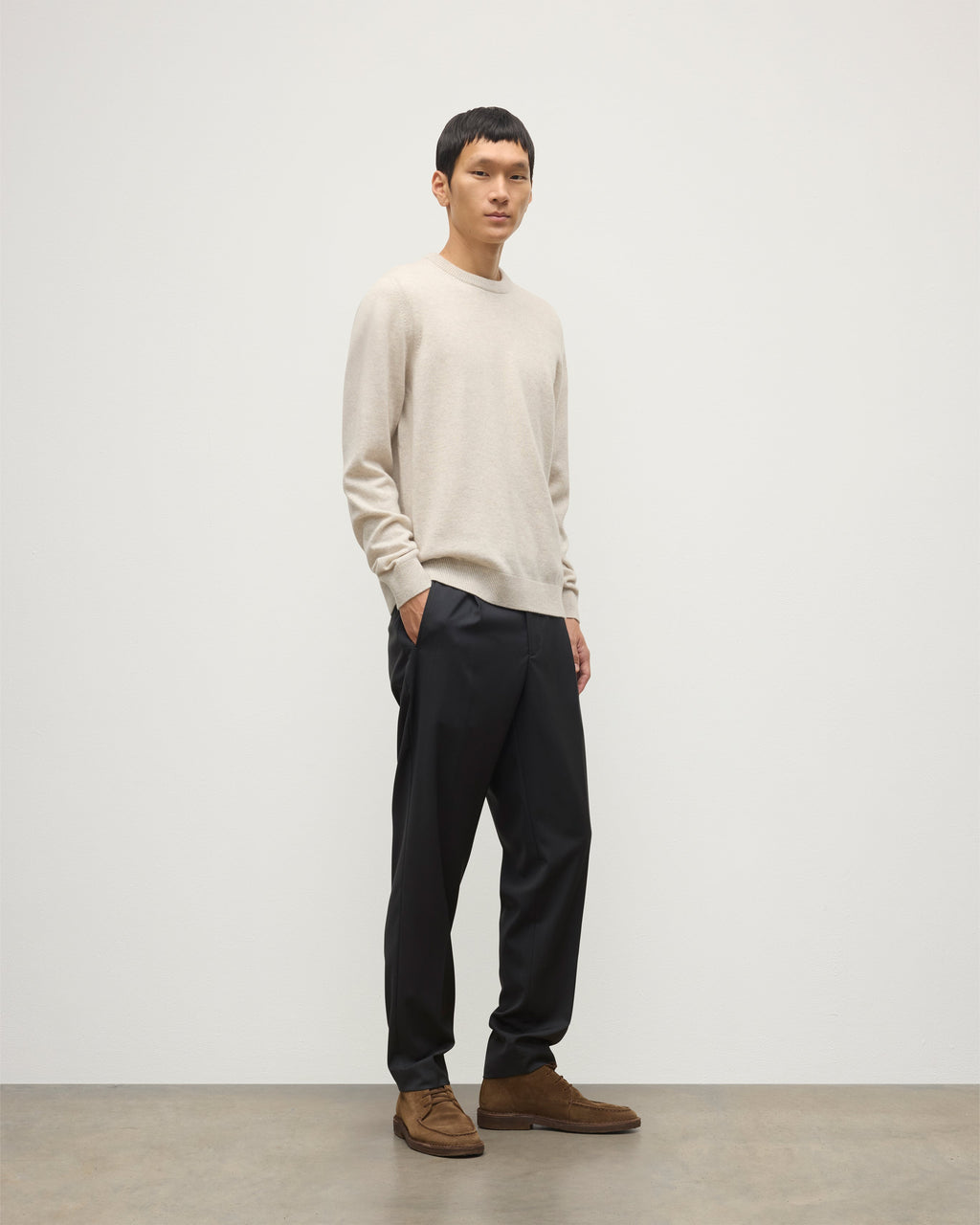 Johnstons of Elgin - Rory Natural Classic Cashmere Crew Jumper