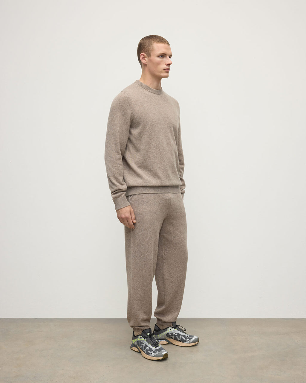 Johnstons of Elgin - Rory Brown Classic Cashmere Crew Jumper