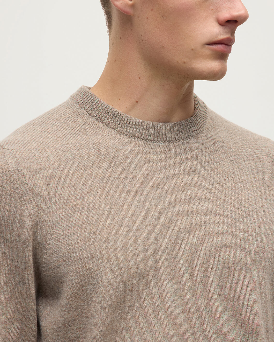 Johnstons of Elgin - Rory Brown Classic Cashmere Crew Jumper