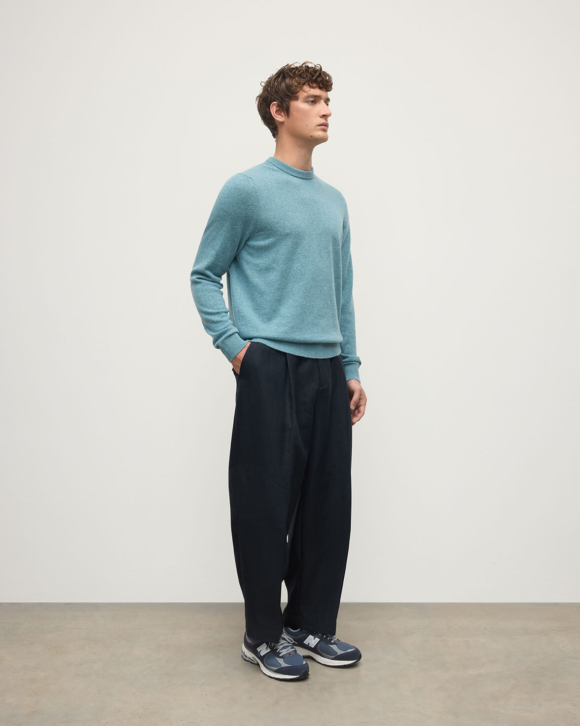 Johnstons of Elgin - Rory Green Classic Cashmere Crew Jumper