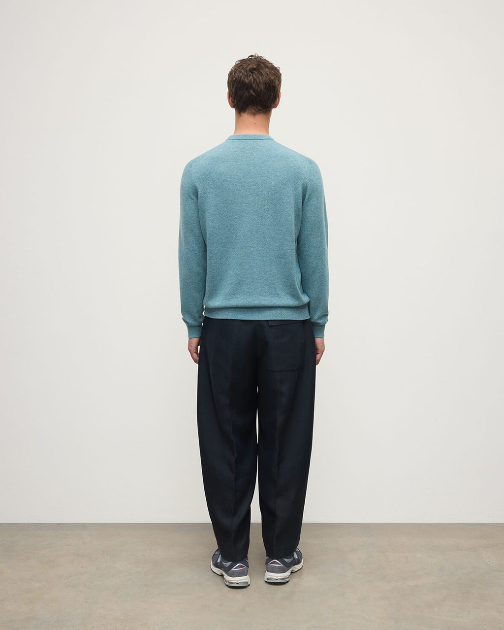 Johnstons of Elgin - Rory Green Classic Cashmere Crew Jumper