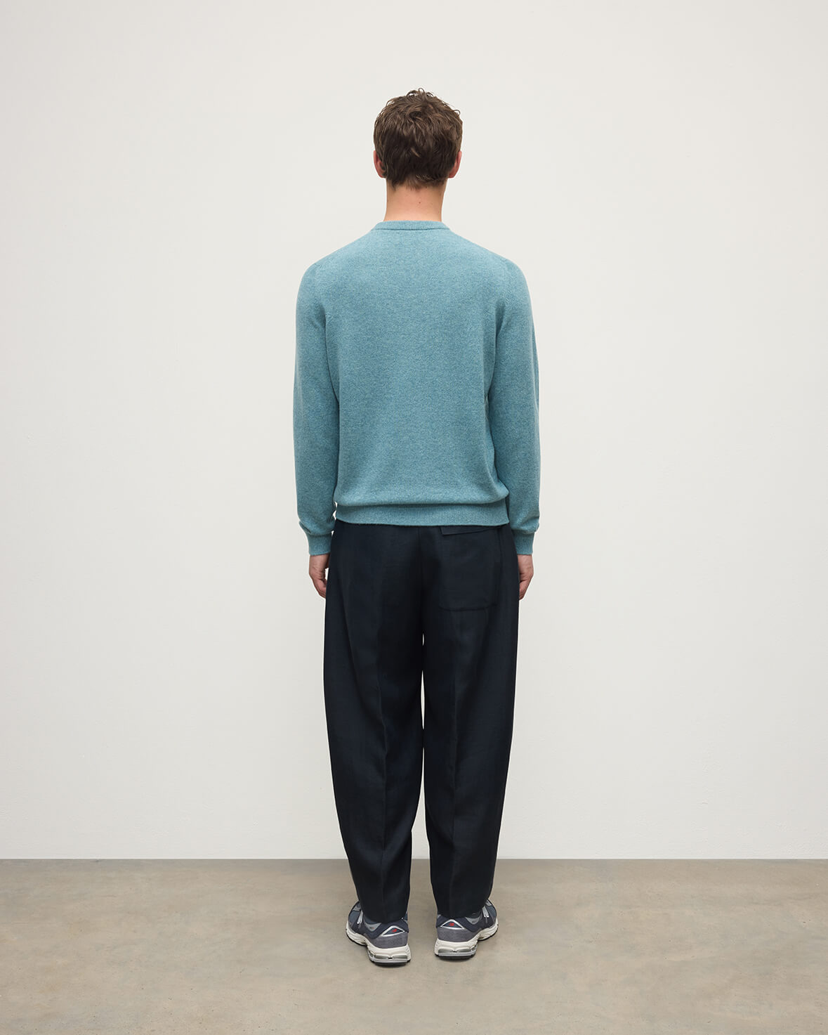Johnstons of Elgin - Rory Green Classic Cashmere Crew Jumper