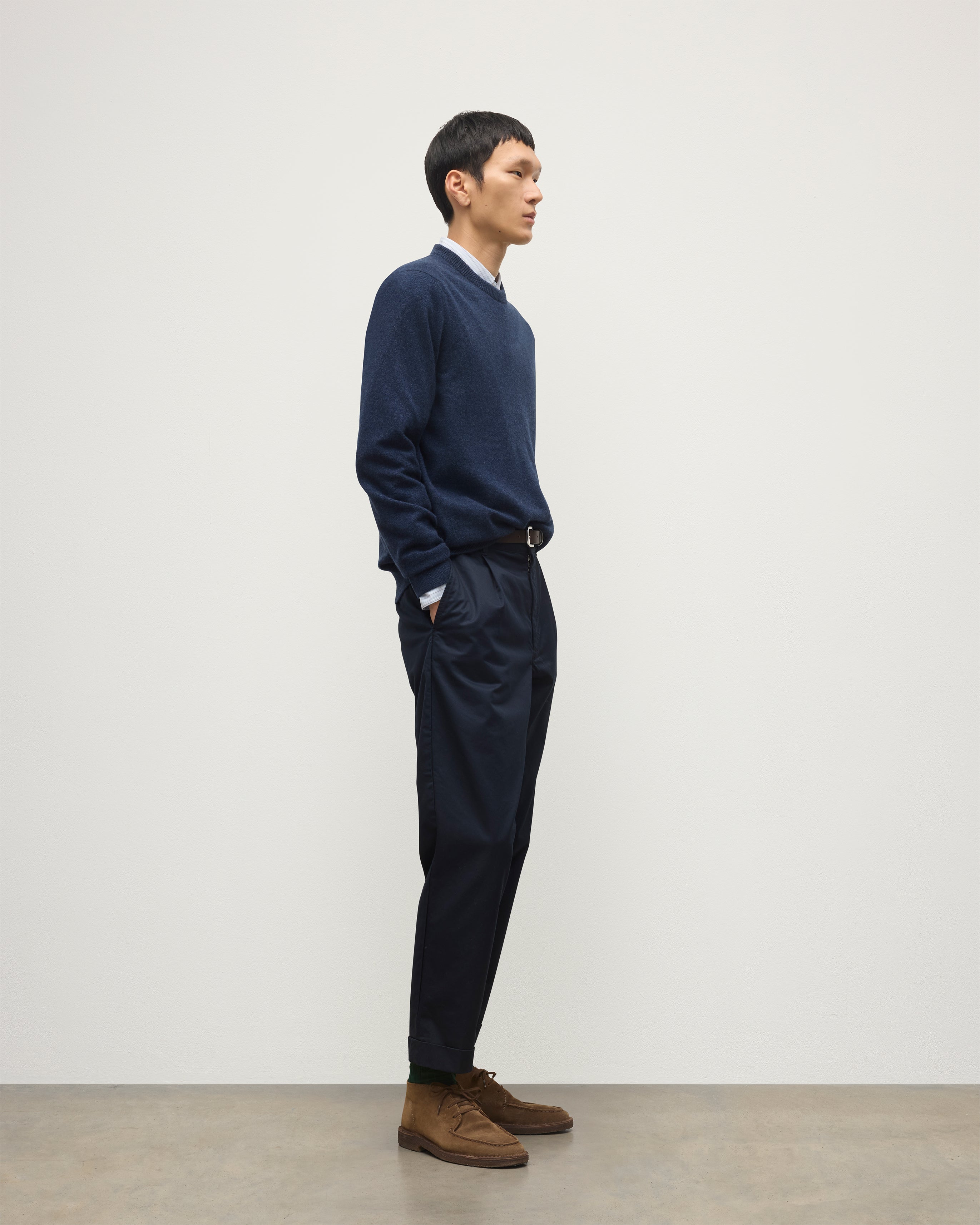 Johnstons of Elgin - Rory Navy Classic Cashmere Crew Jumper