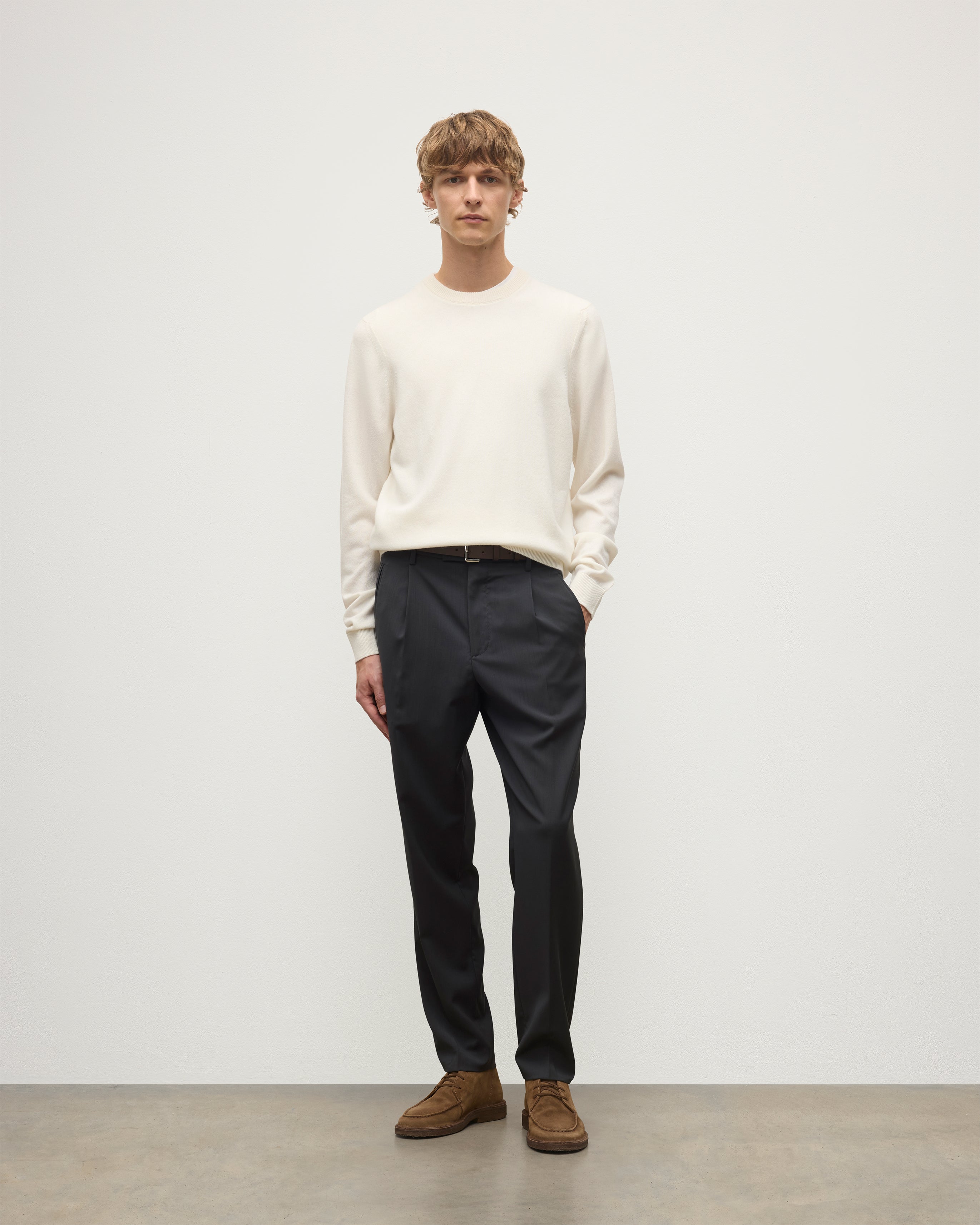 Johnstons of Elgin - Rory White Classic Cashmere Crew Jumper