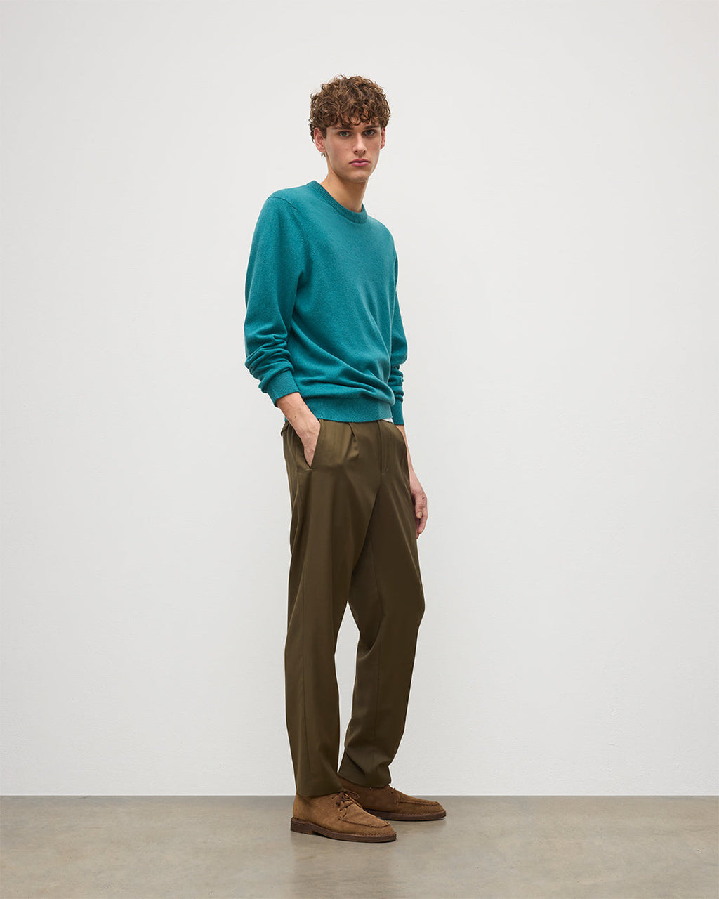 Johnstons of Elgin - Rory Green Classic Cashmere Crew Jumper