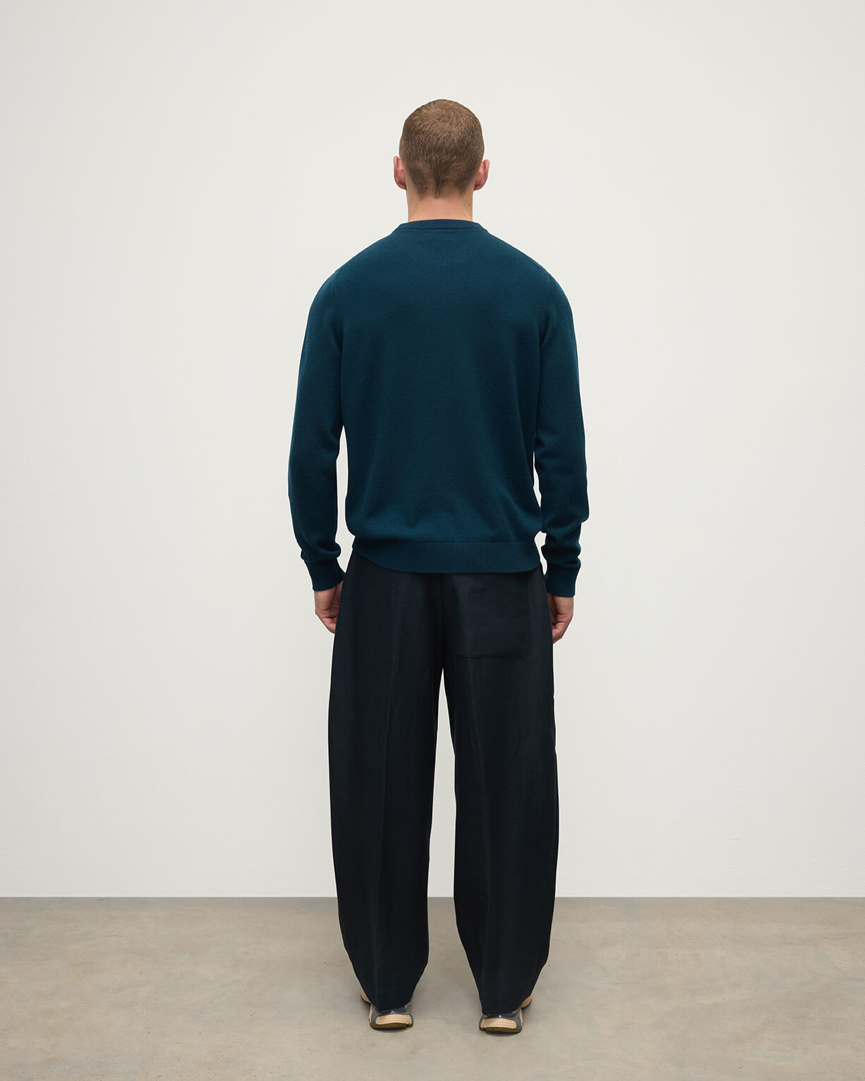 Johnstons of Elgin - Rory Bottle Green Classic Cashmere Crew Jumper