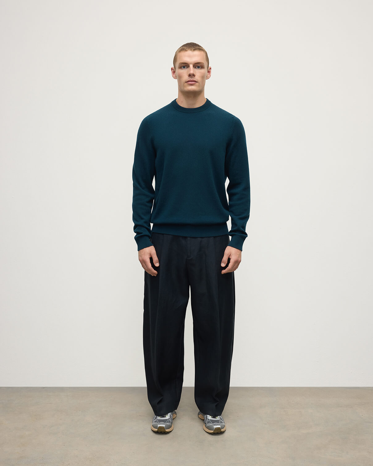 Johnstons of Elgin - Rory Bottle Green Classic Cashmere Crew Jumper