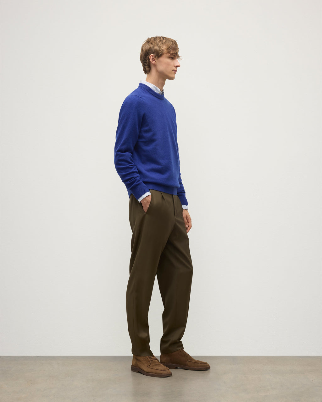 Johnstons of Elgin - Rory Blue Classic Cashmere Crew Jumper